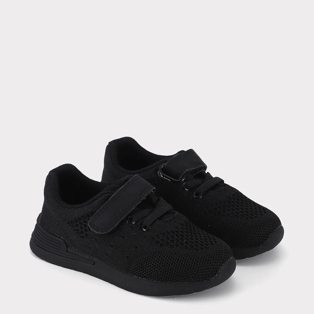 Wynn Girls Hook & Loop Sneaker