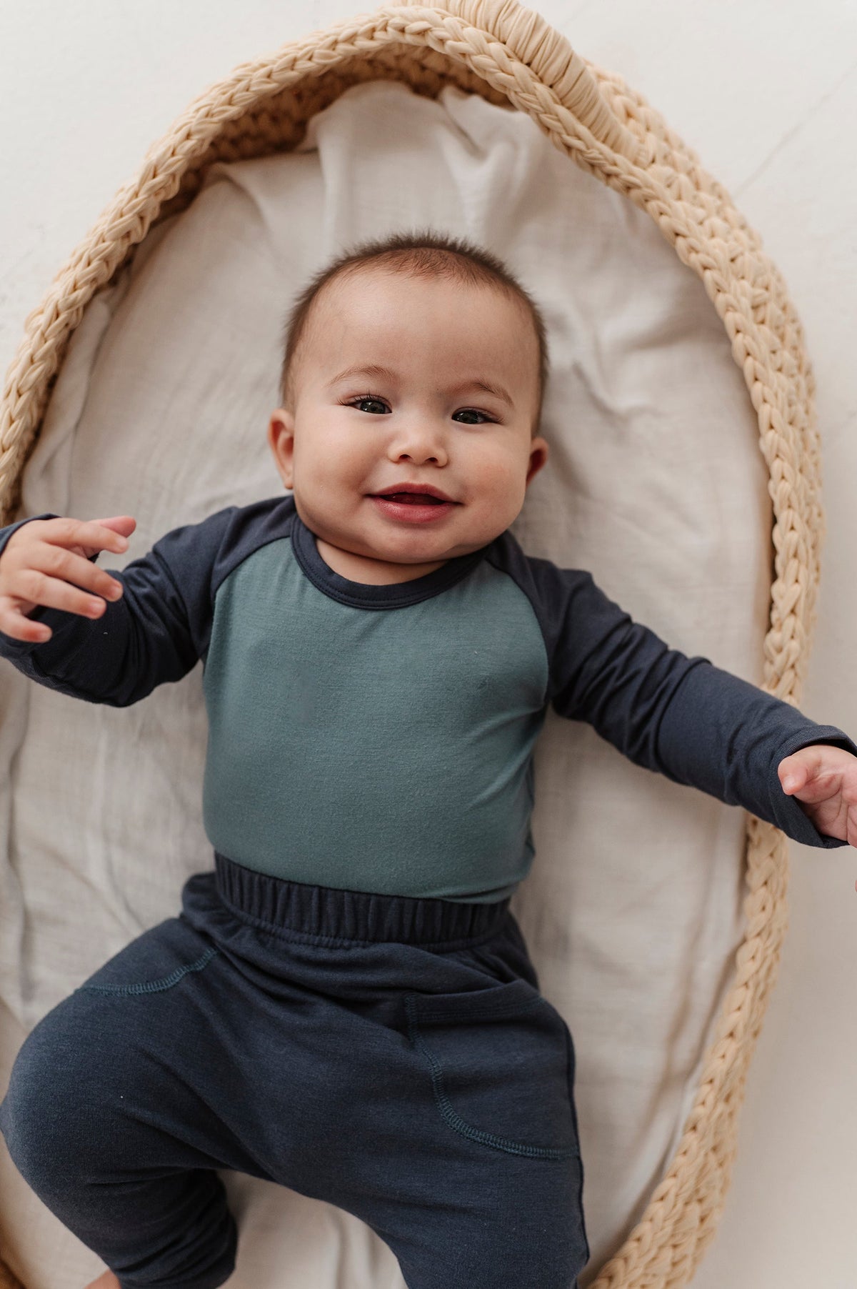 Baby Boy Long Sleeve Raglan Bodysuit In Nightfall