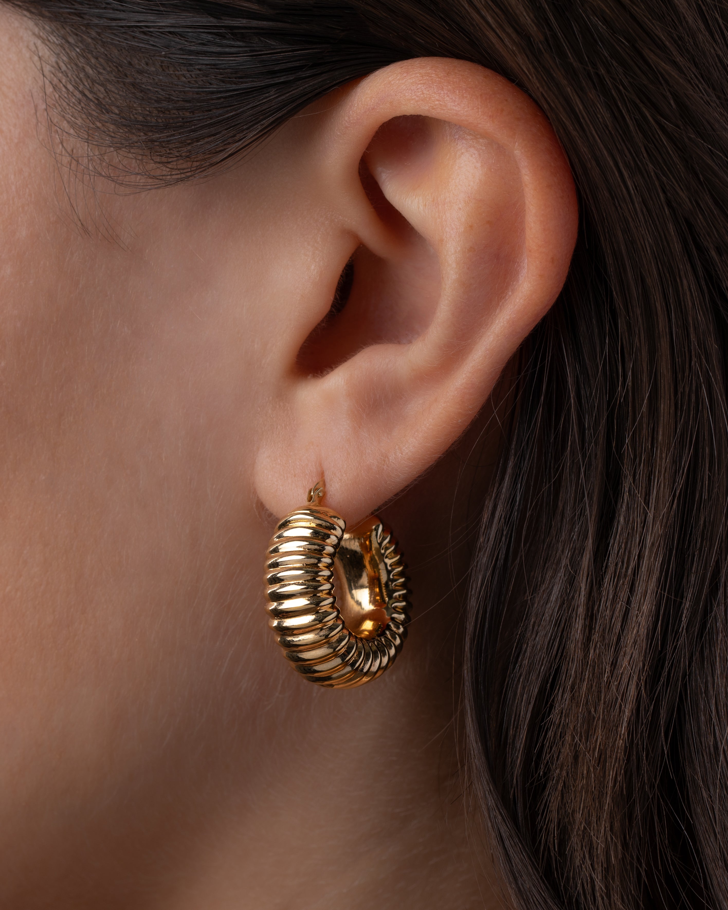 14k Gold Ribbed Bubble Hoop Earrings