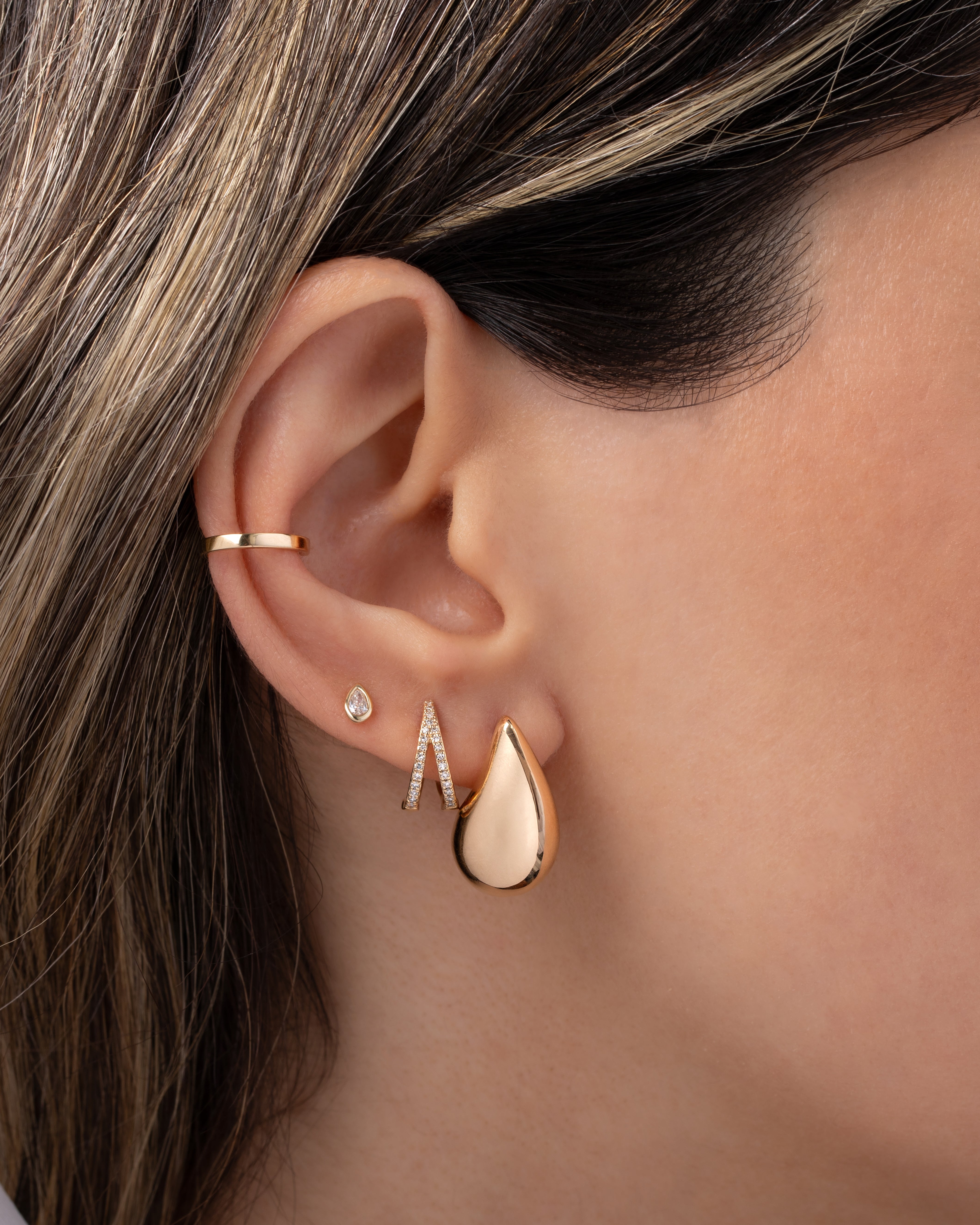 14k Gold Large Teardrop Stud Earrings