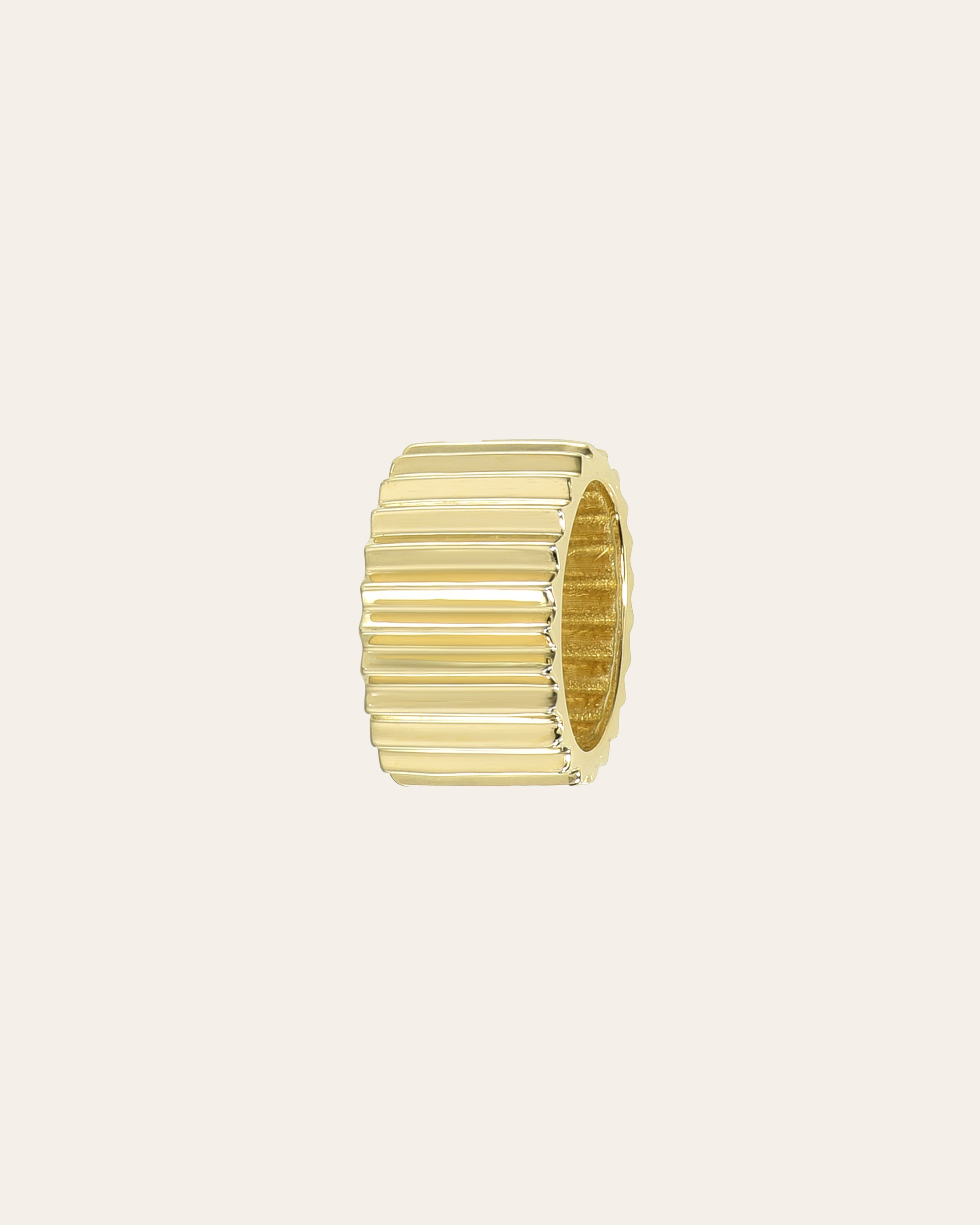 14k Gold Thick Ribbed Heirloom Charm