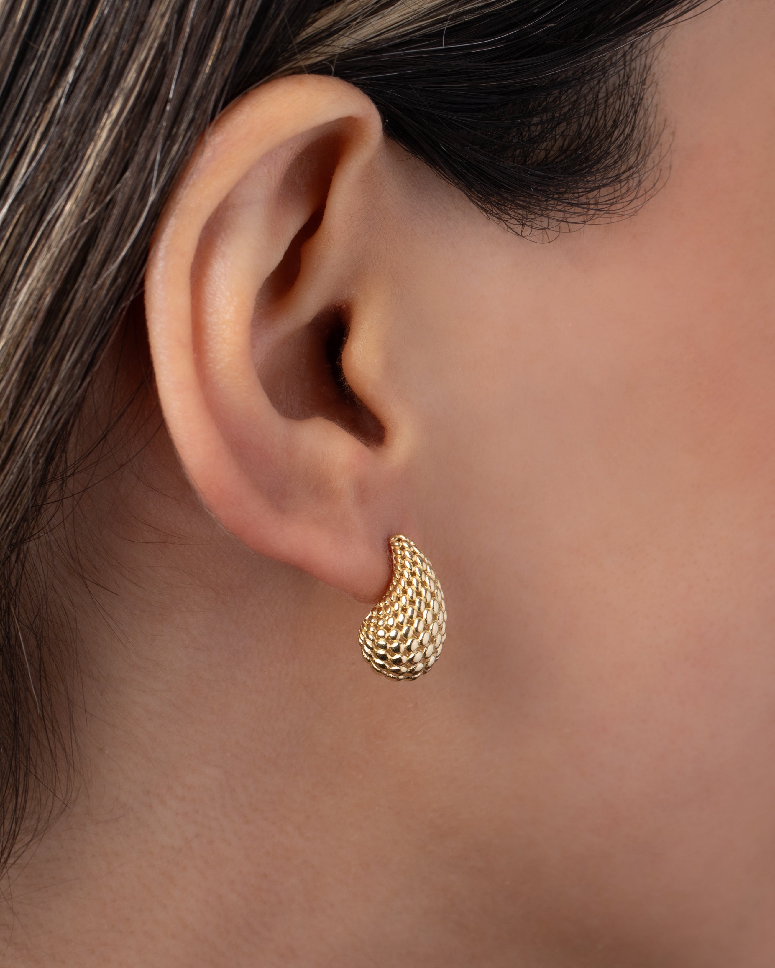 14k Gold Woven Teardrop Stud Earrings