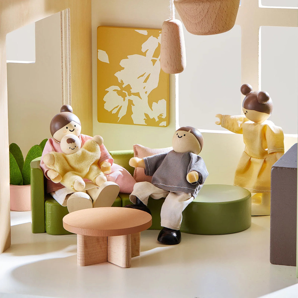 ® Sweetwood Edge Dollhouse - Green & Pink
