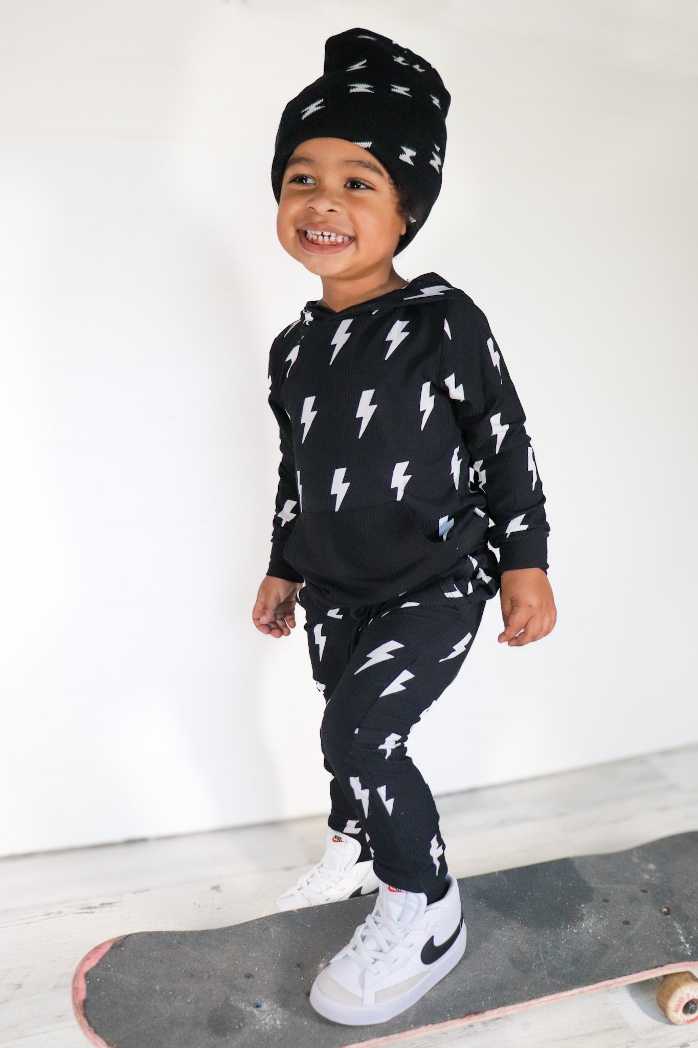 Onyx Boltz Youth/adult Beanie