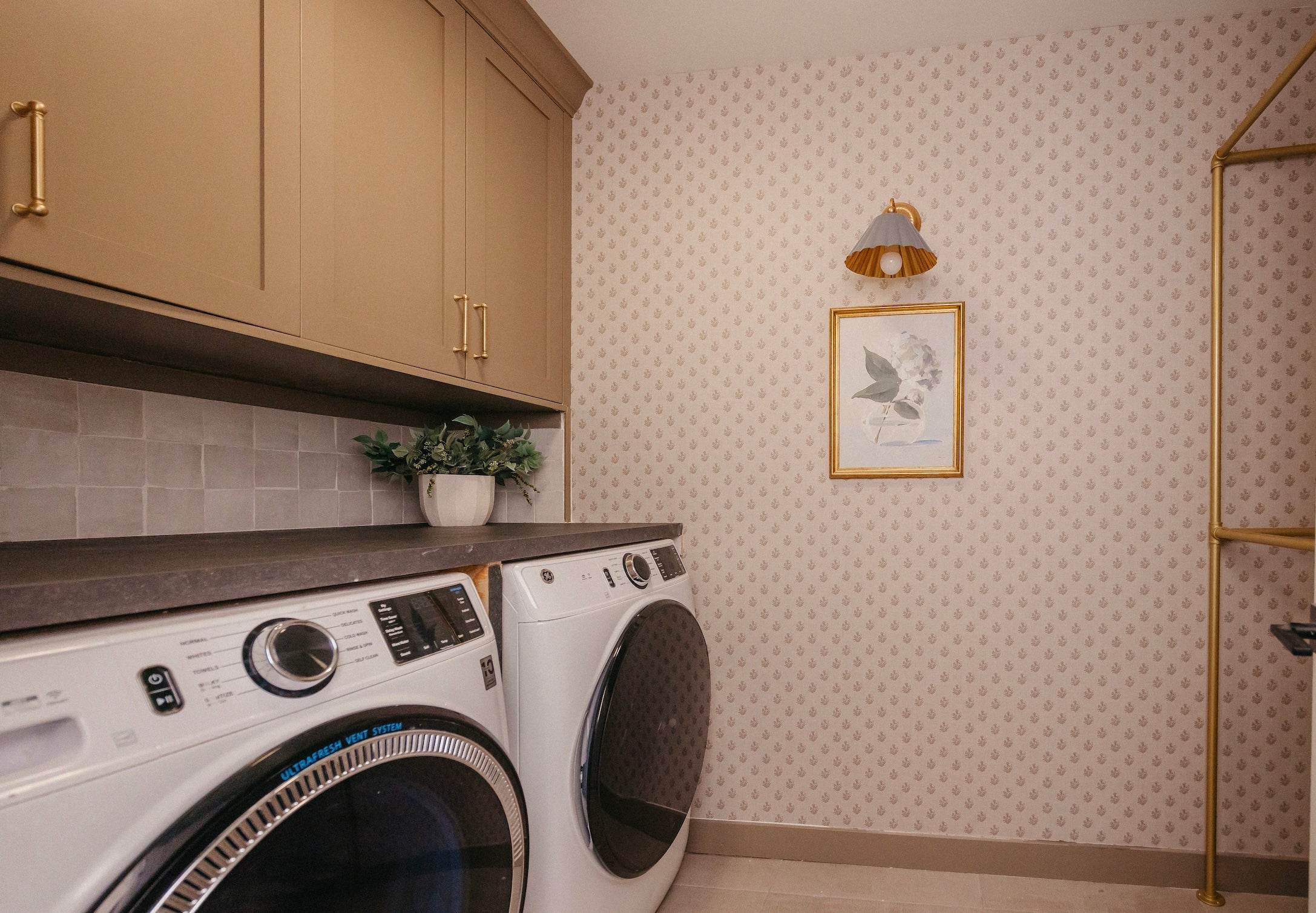 Mulberry Court Wallpaper By Safari Natalia X Taddy Mikelaites