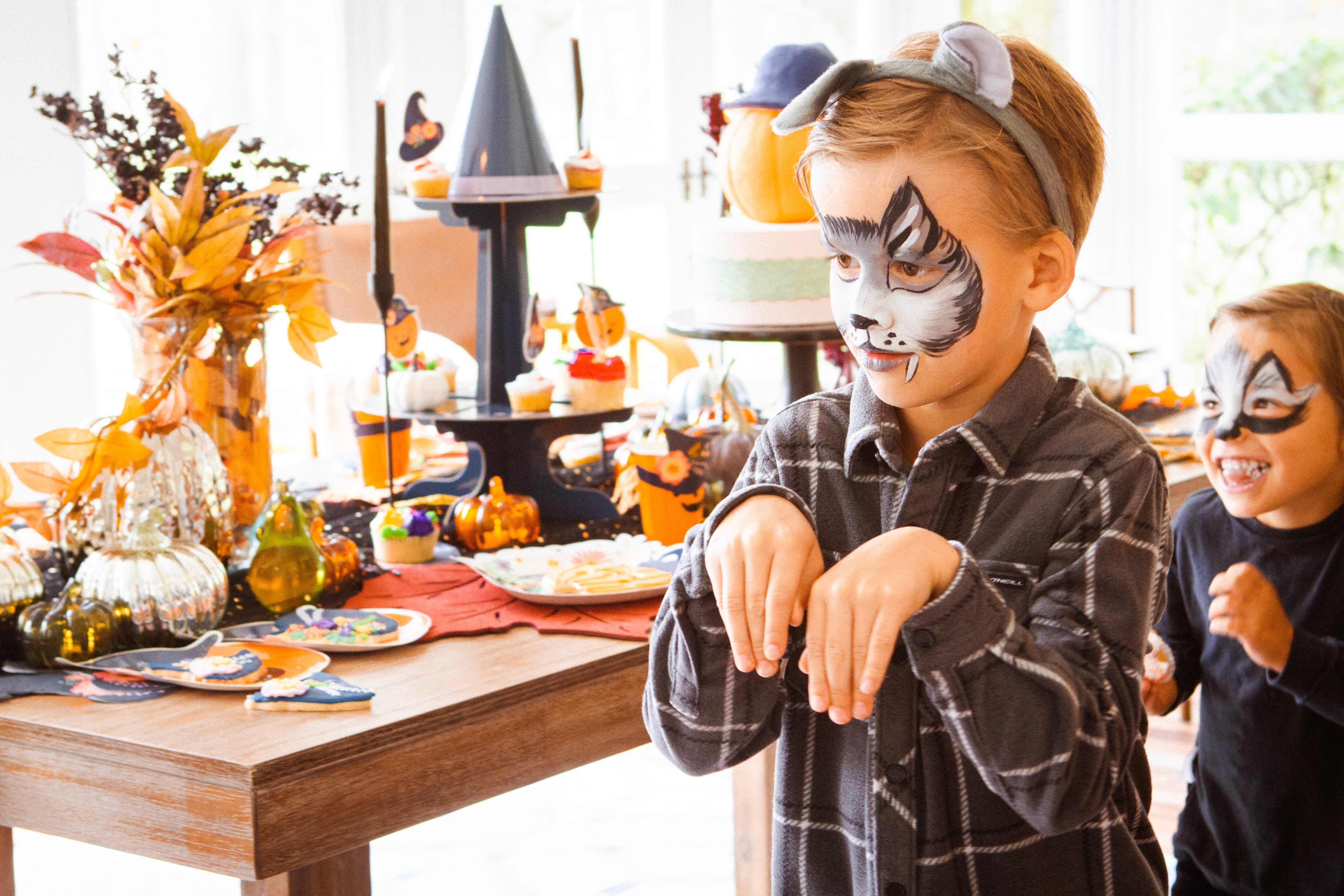 Witch's Hat Cupcake Stand