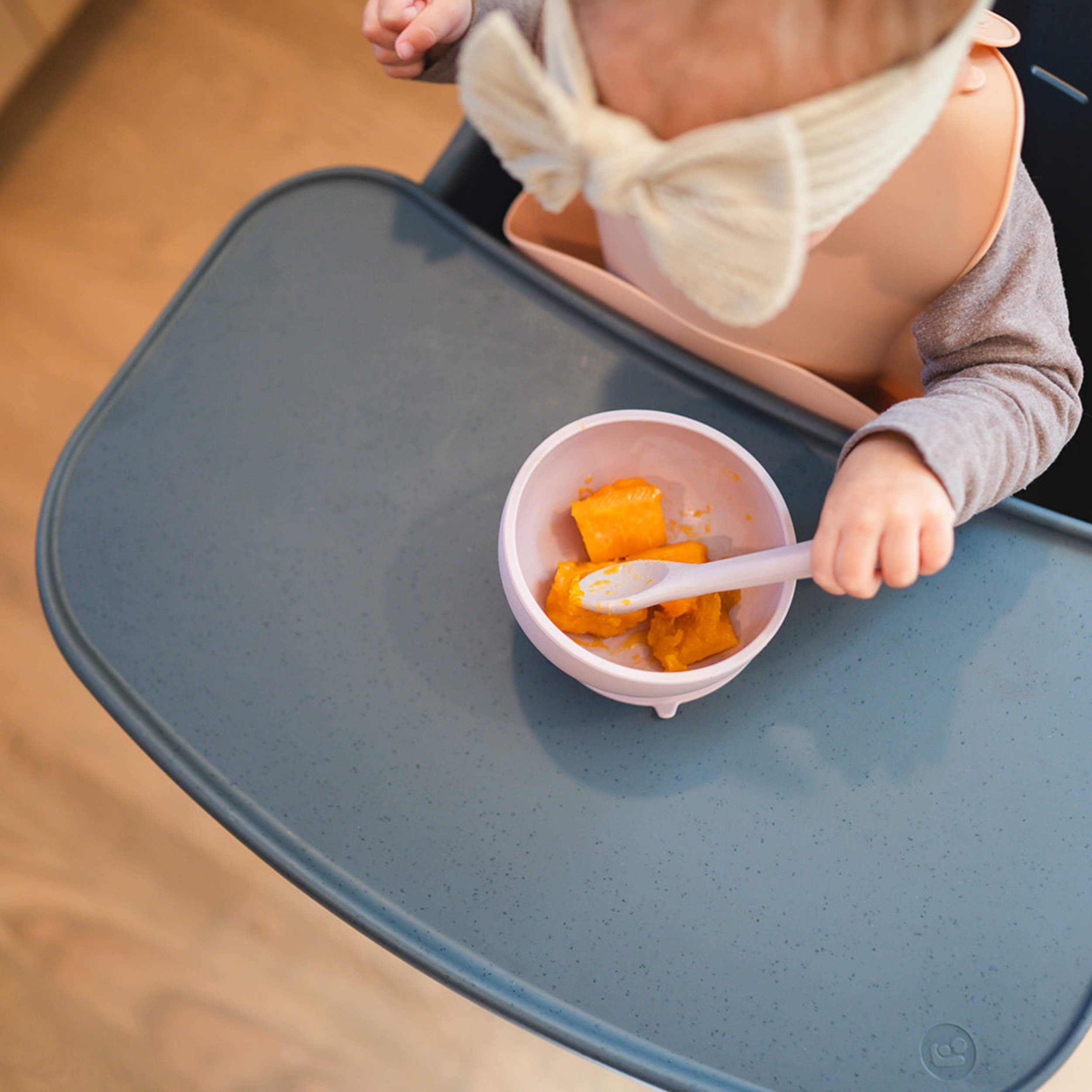 Apricot Suction Bowl And Spoon Set