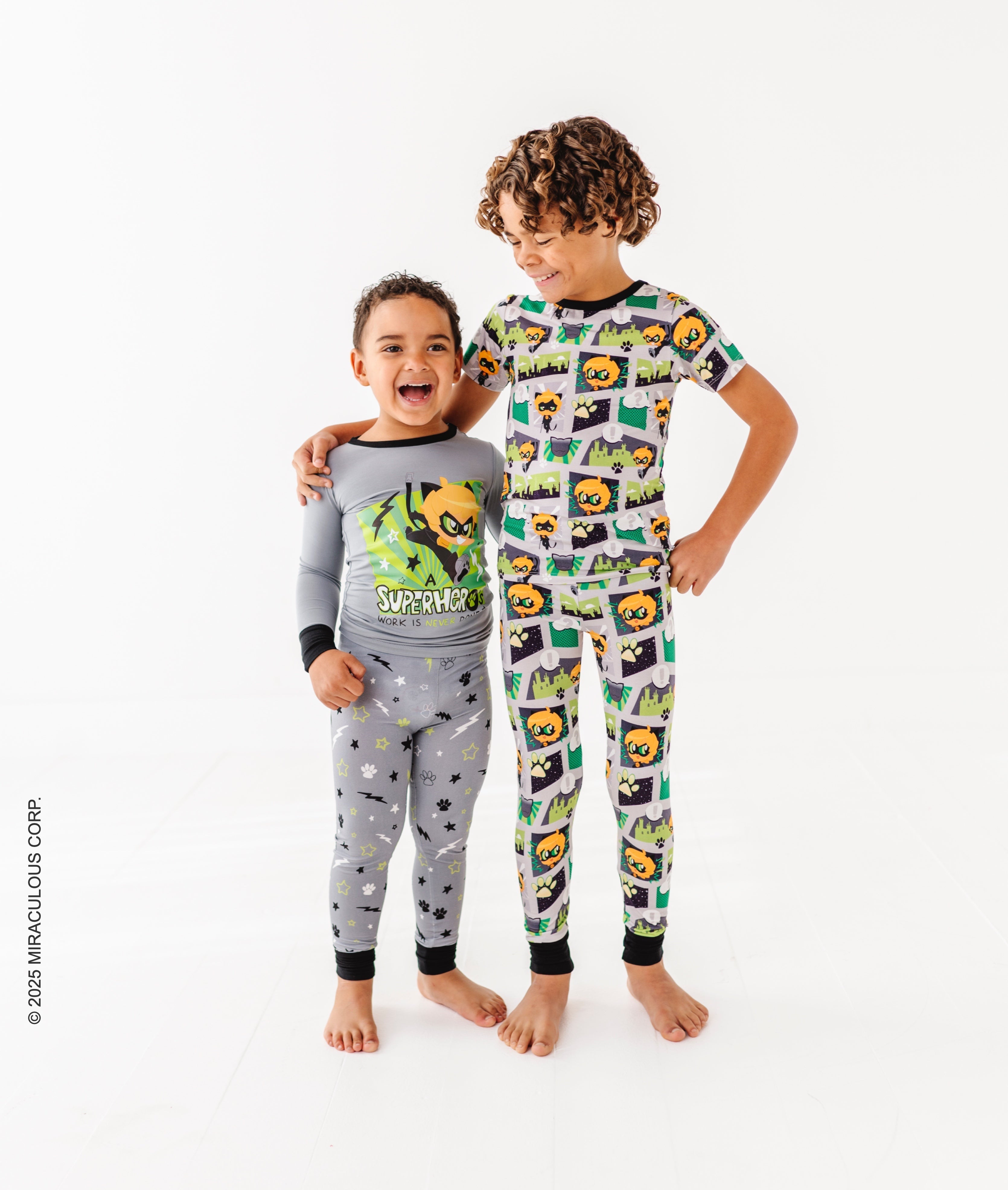 Miraculous™ Chibi 2-piece Pajamas : Cat Noir - Short Sleeve