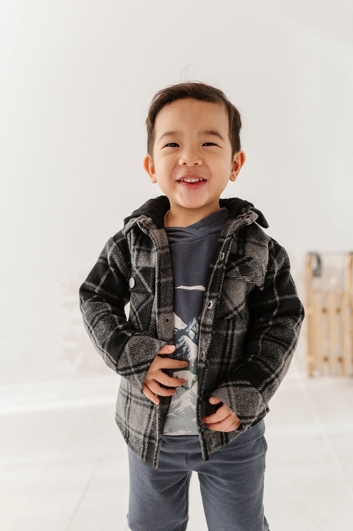Kid's Hooded Shacket In Charcoal Plaid