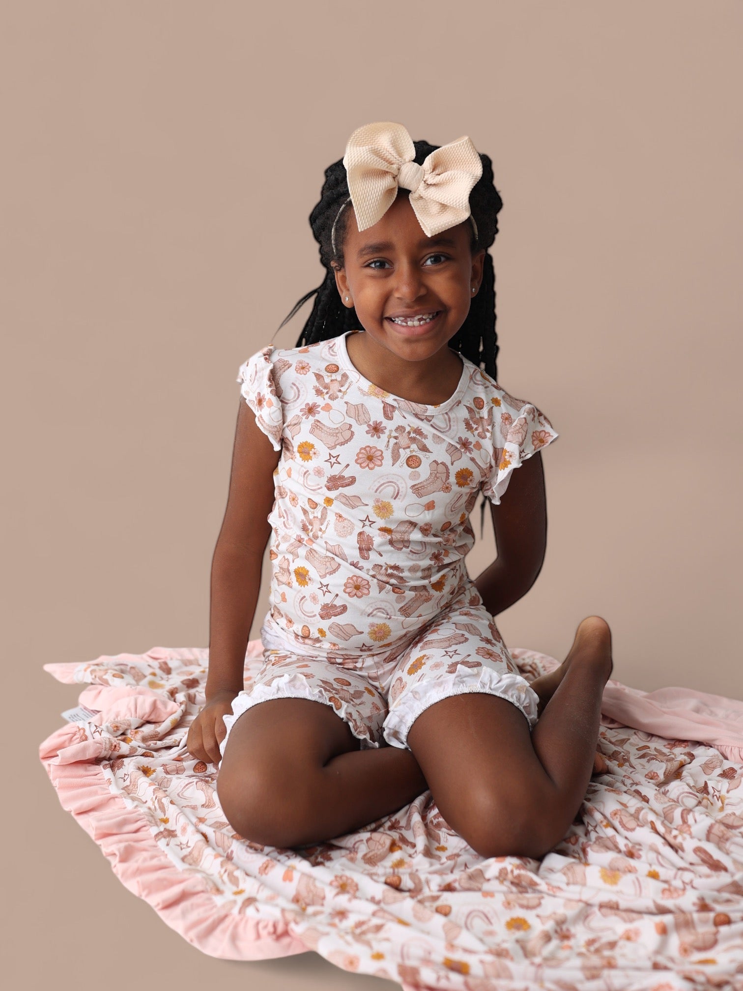 Flowers And Boots Dream Ruffle Short Set