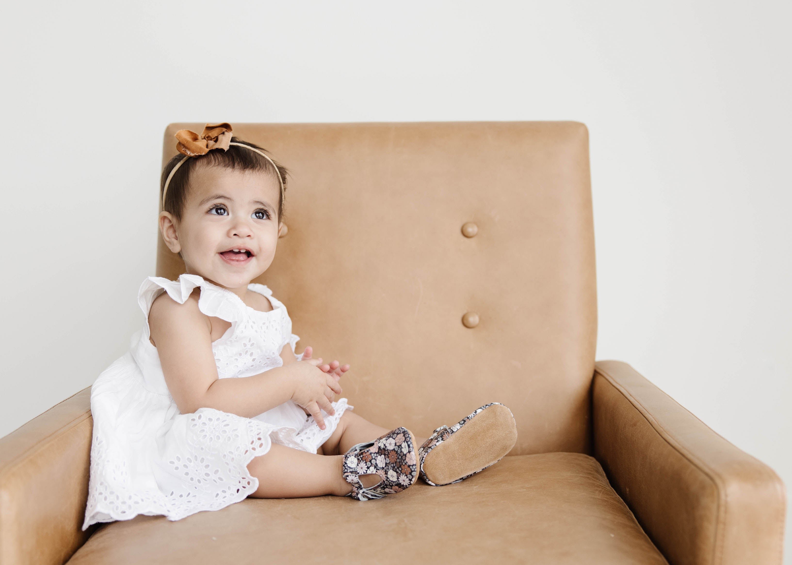 Black Floral - T-strap Mary Jane - Soft Sole