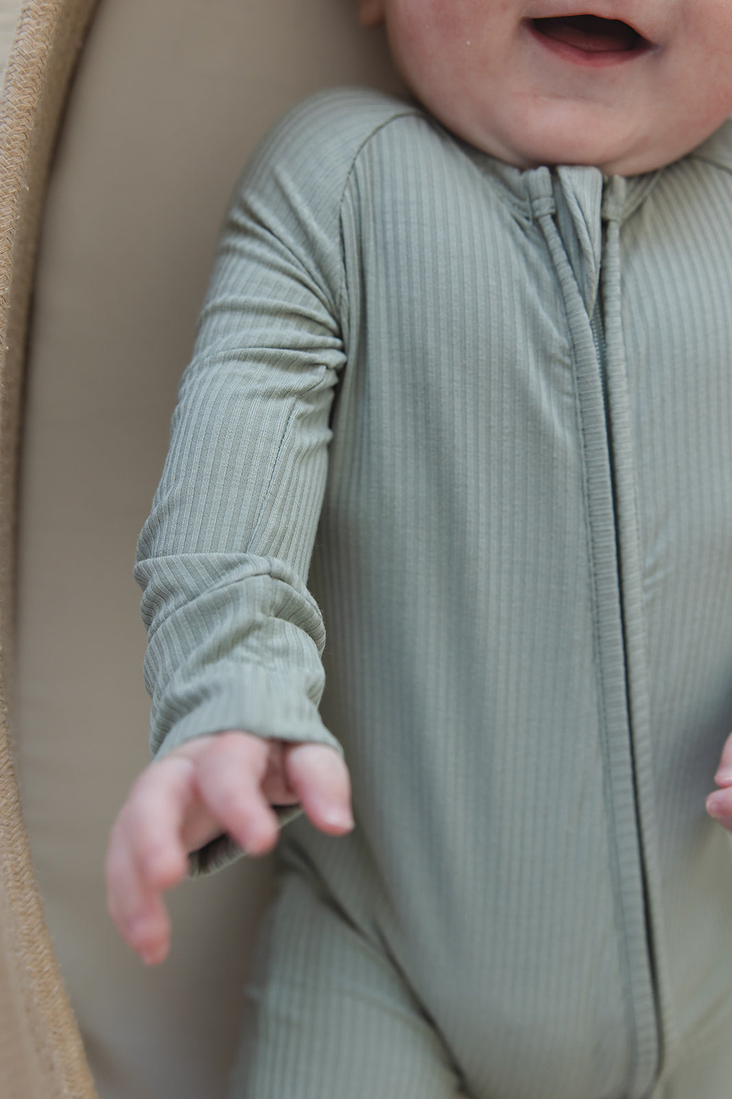 Sage (ribbed) - Zippy