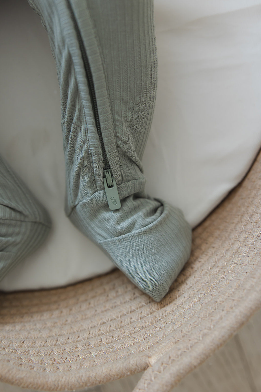 Sage (ribbed) - Zippy