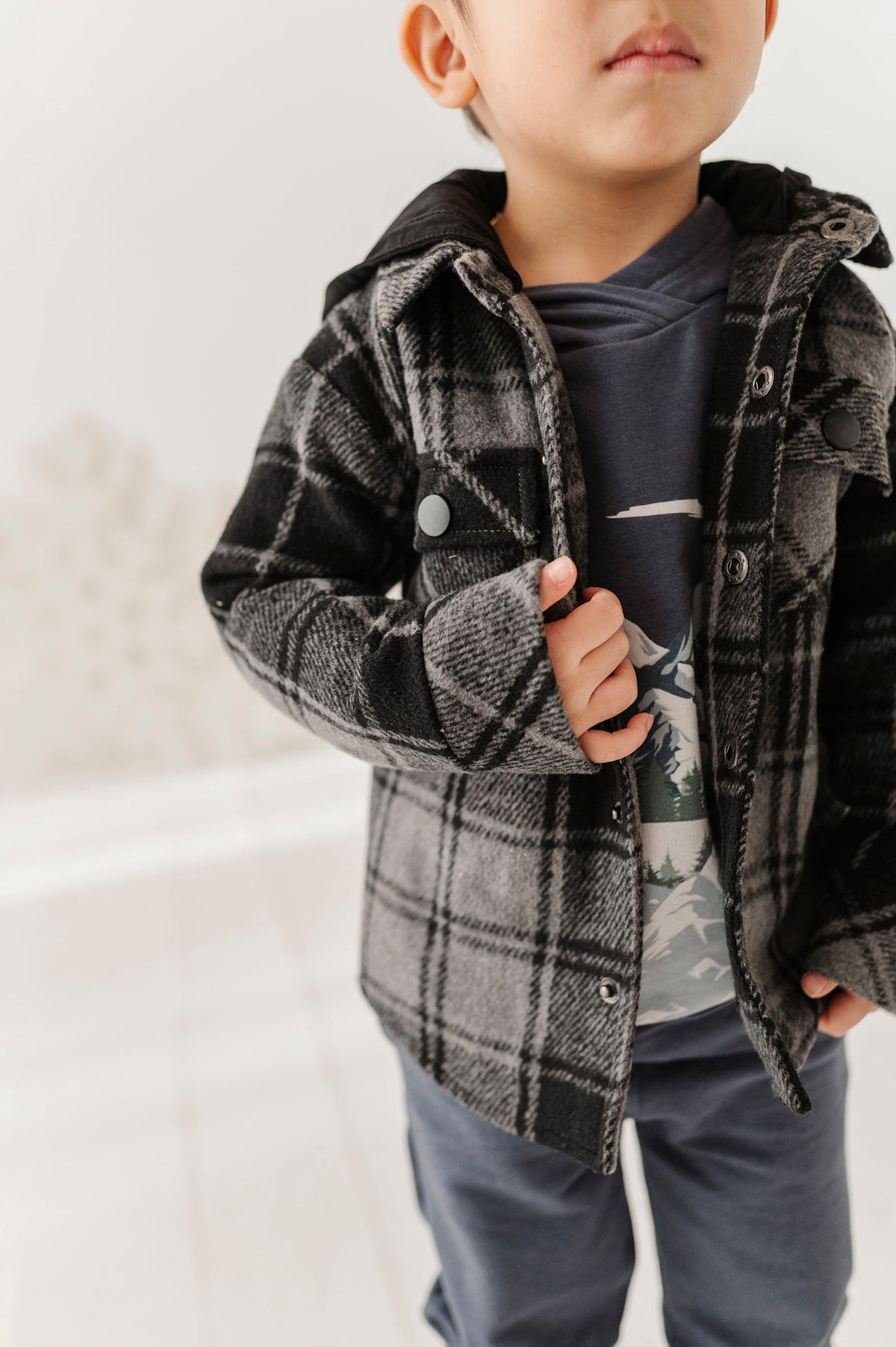 Kid's Hooded Shacket In Charcoal Plaid
