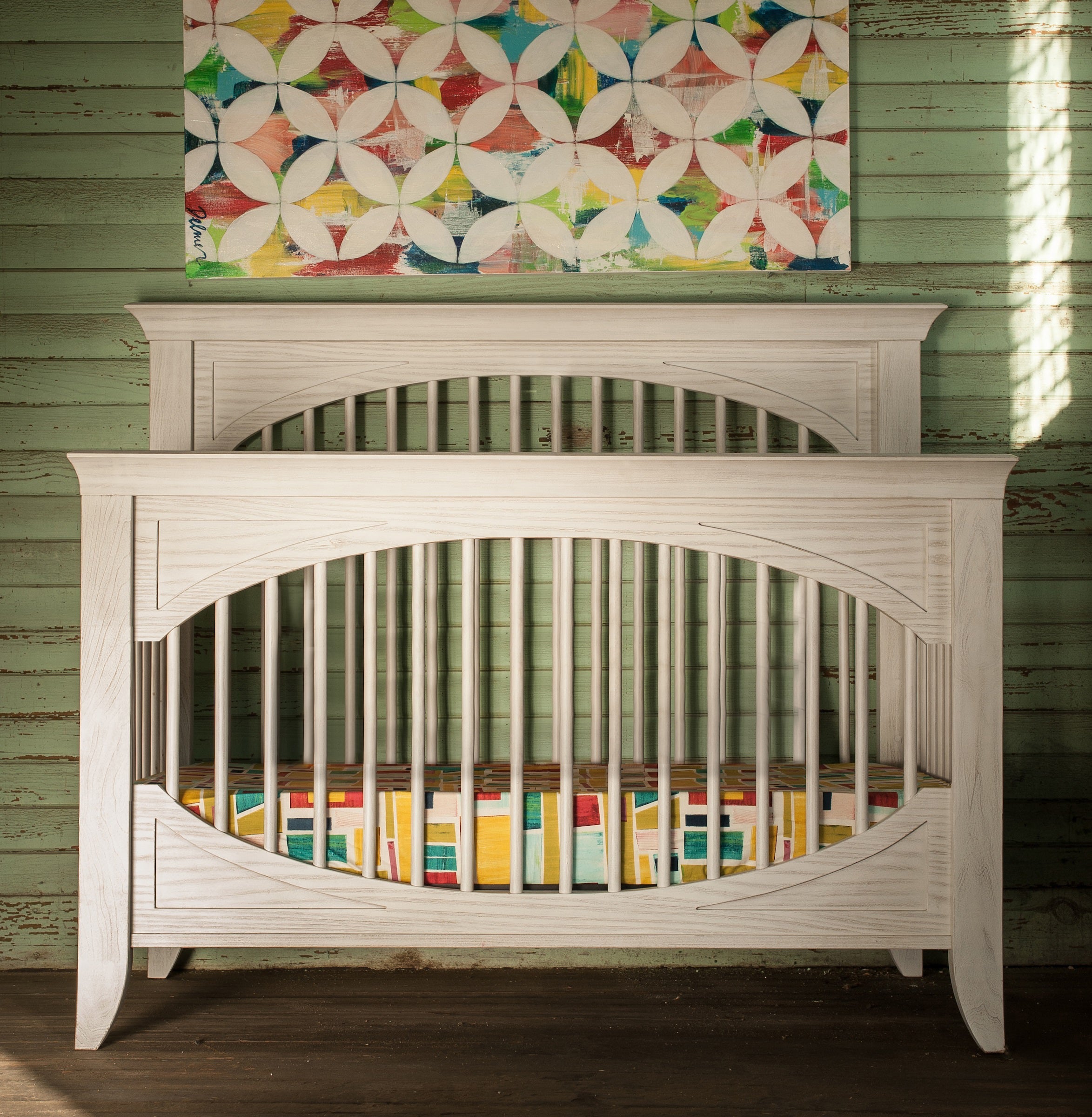 Cameo Oval 4-in-1 Convertible Crib