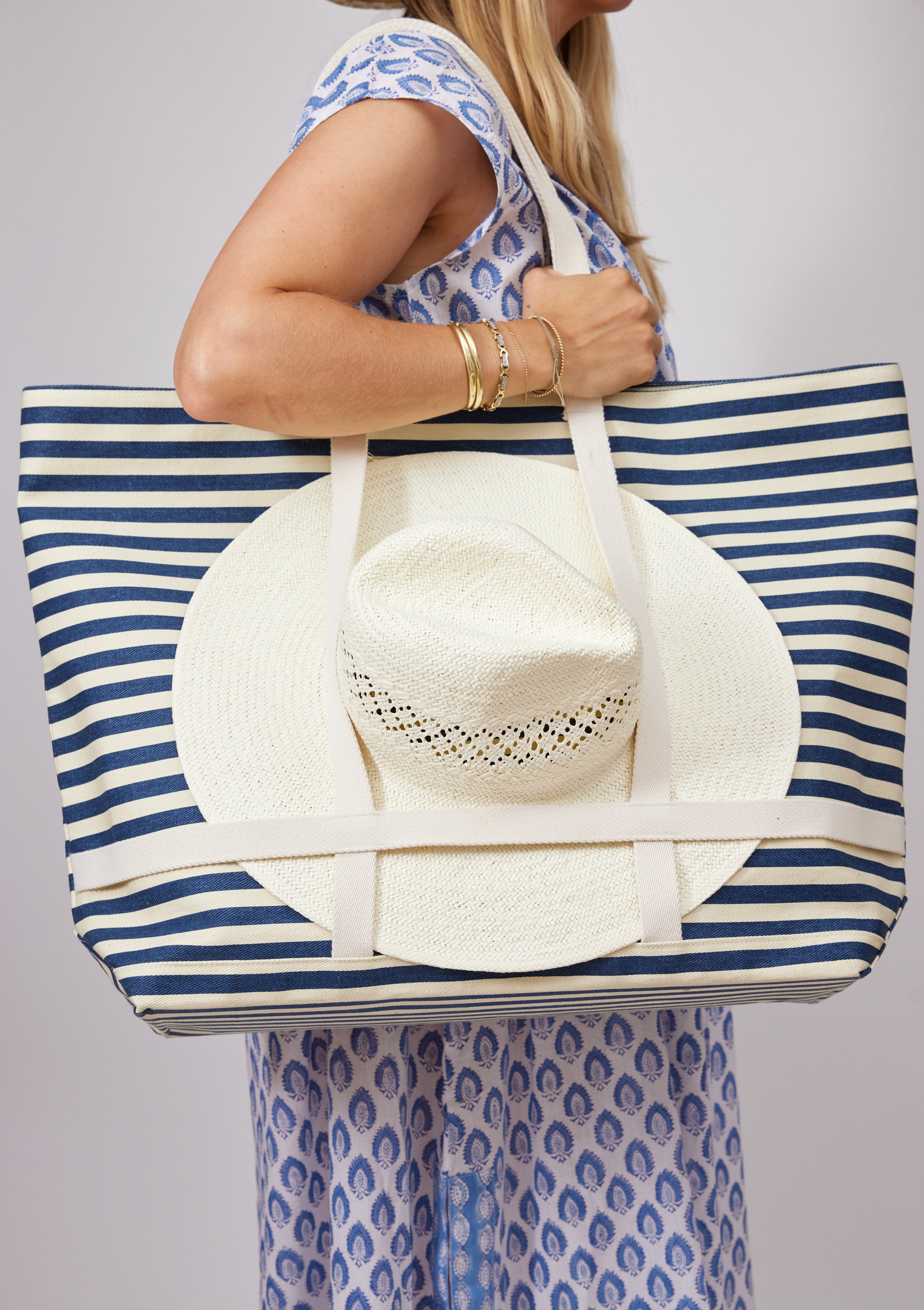 Sunhat Sized Traveler Tote