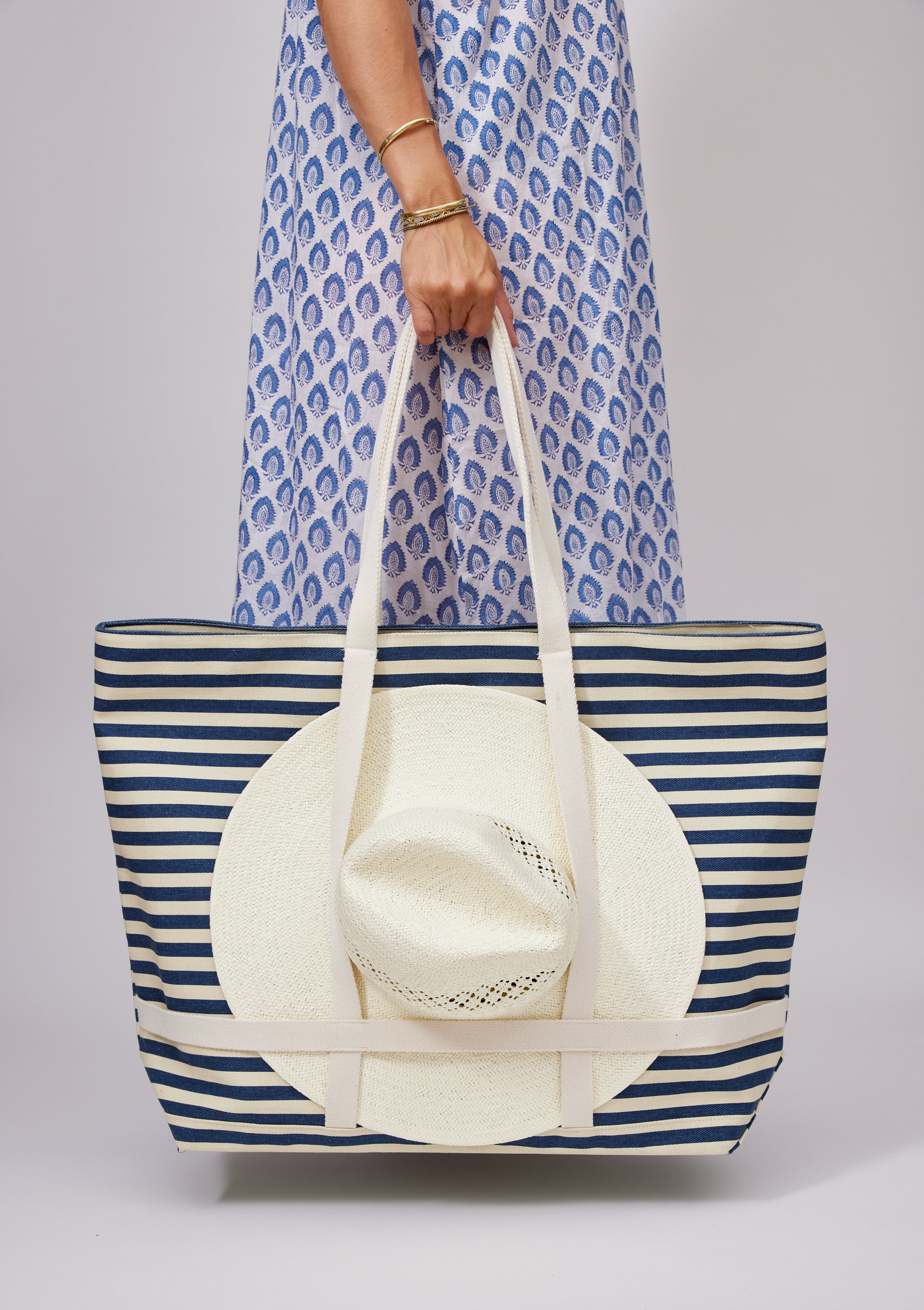 Sunhat Sized Traveler Tote