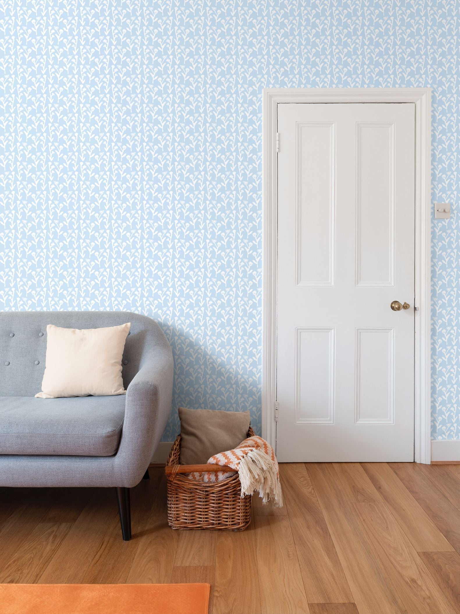 Ivy Manor Wallpaper (bluebird)