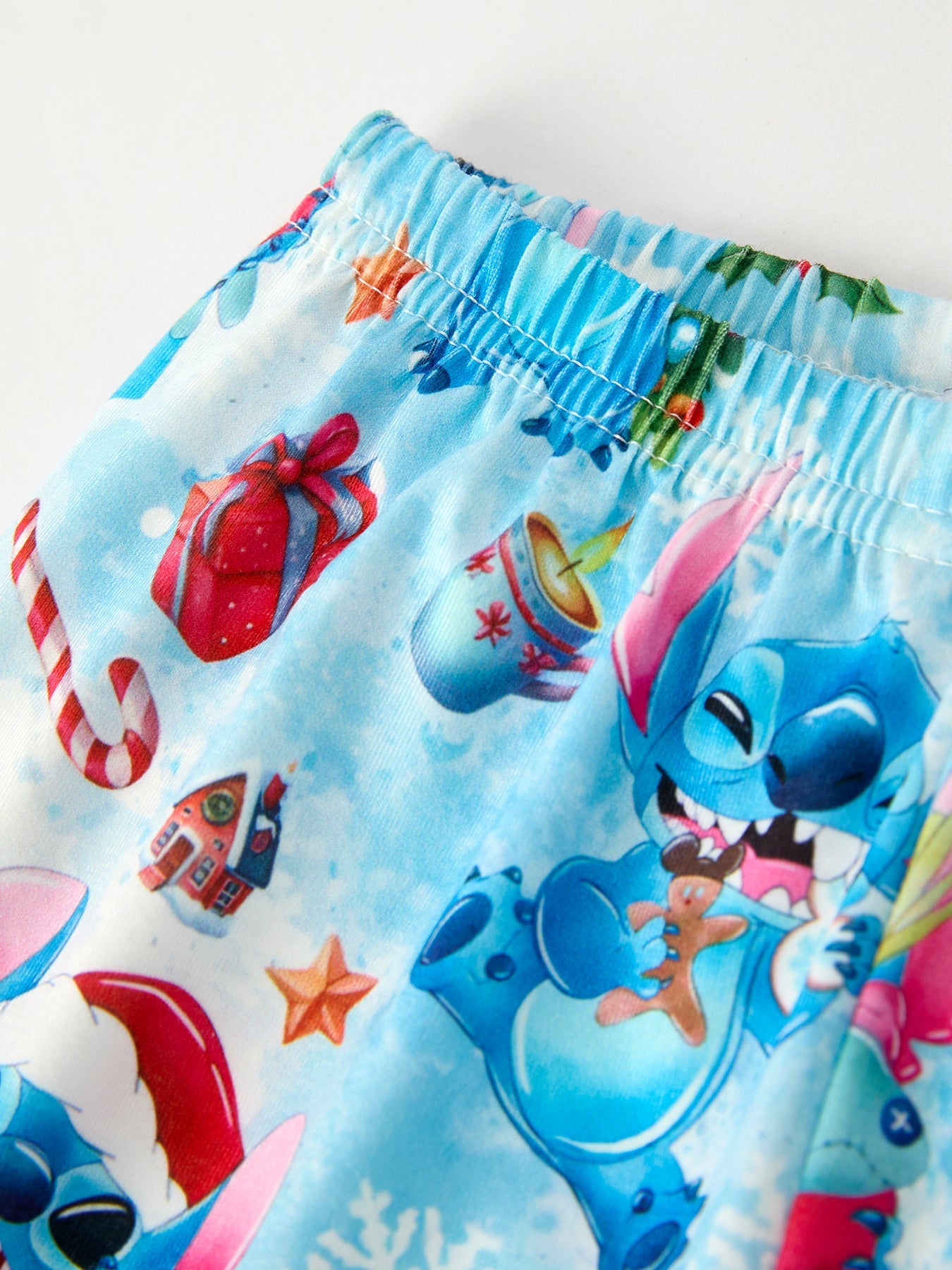 Christmas Girls Pajama Set With Ruffle Detail And Buttoned Top