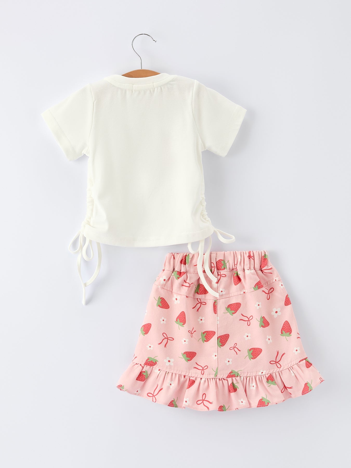 Girls' Spring Short-sleeved "berry Sweet" Printed Top And Skirt Set