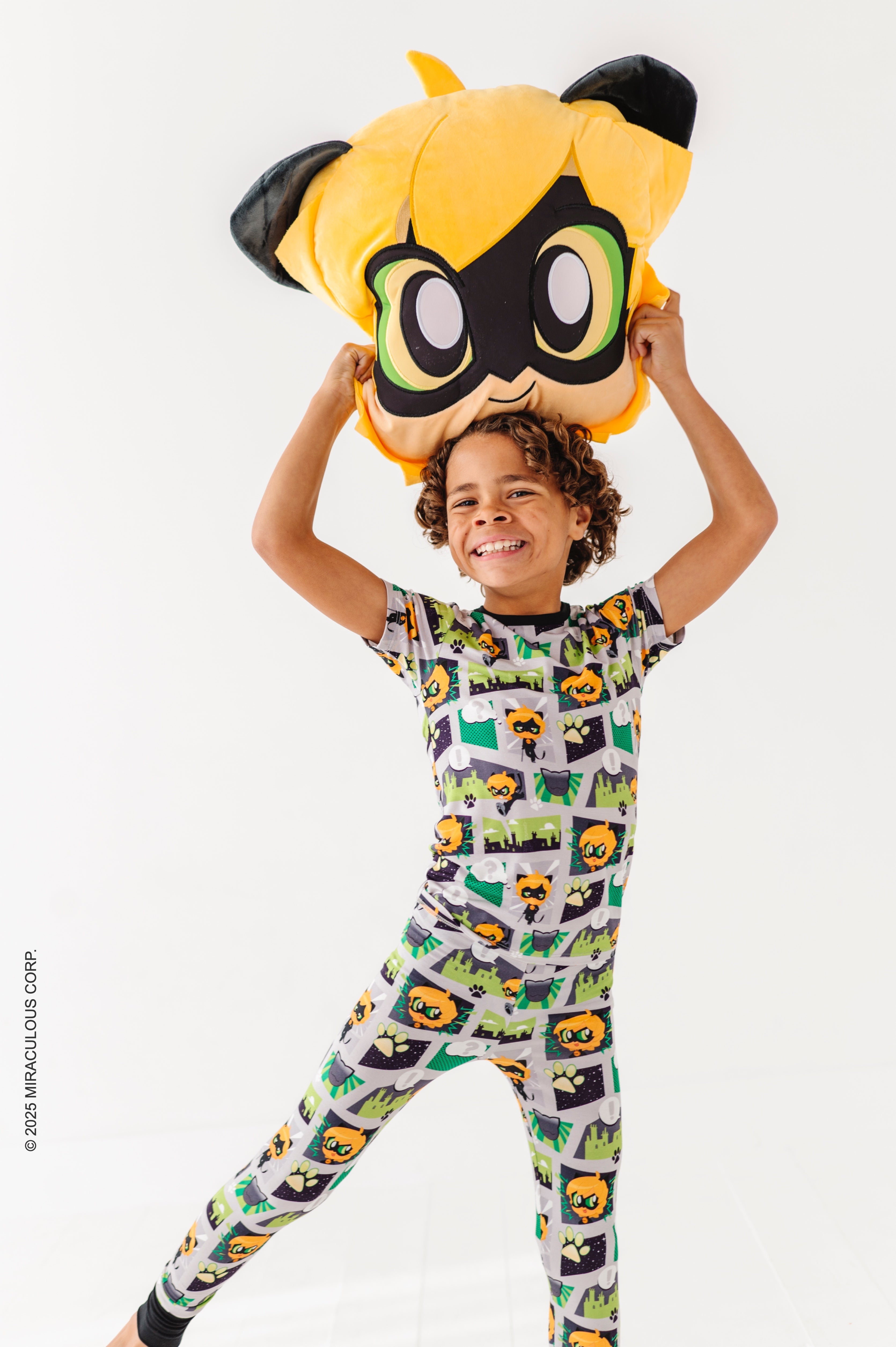 Miraculous™ Chibi 2-piece Pajamas : Cat Noir - Short Sleeve
