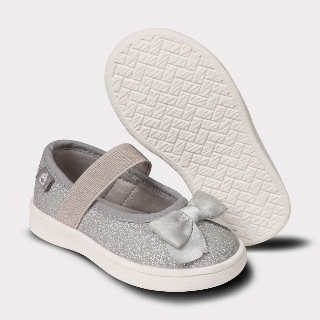 Quinn Girls Crib Slip-on Shoe