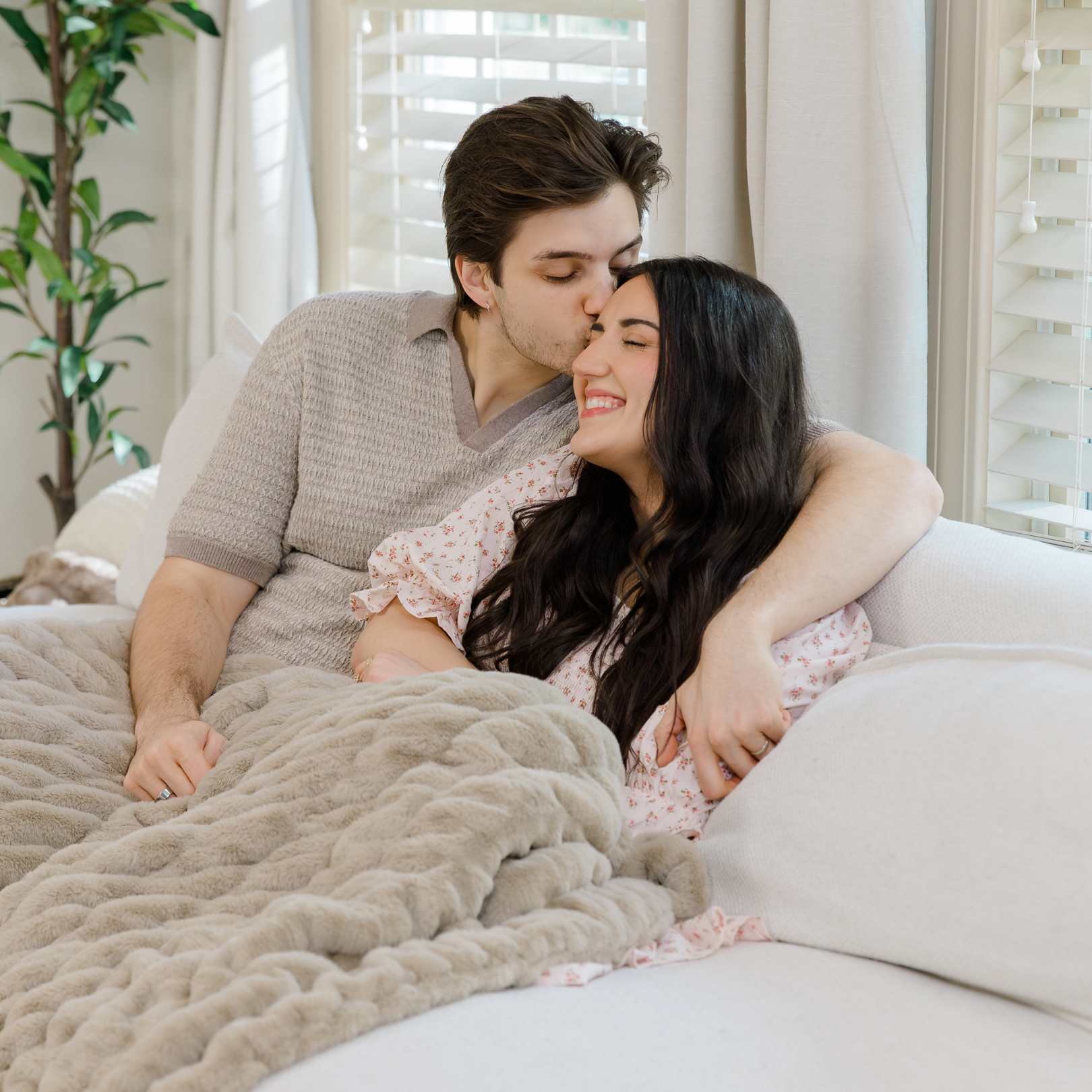Double Ruched Faux Fur Throw Blankets
