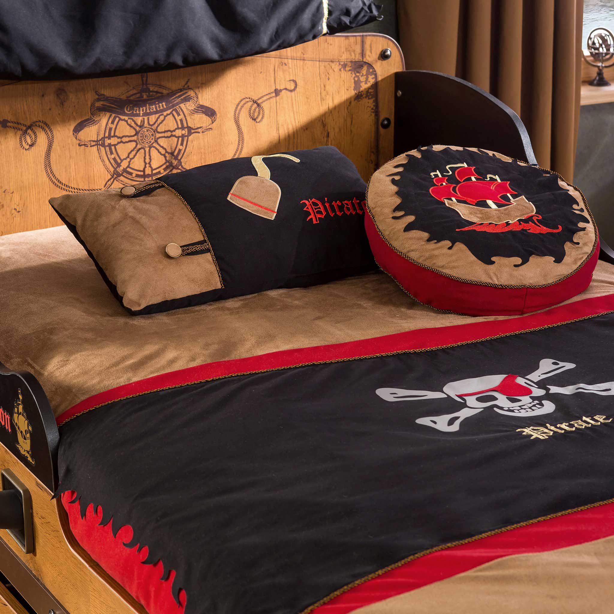 Pirate Brown Twin Size 3 Piece Comforter Set With Two Decorative Pillows