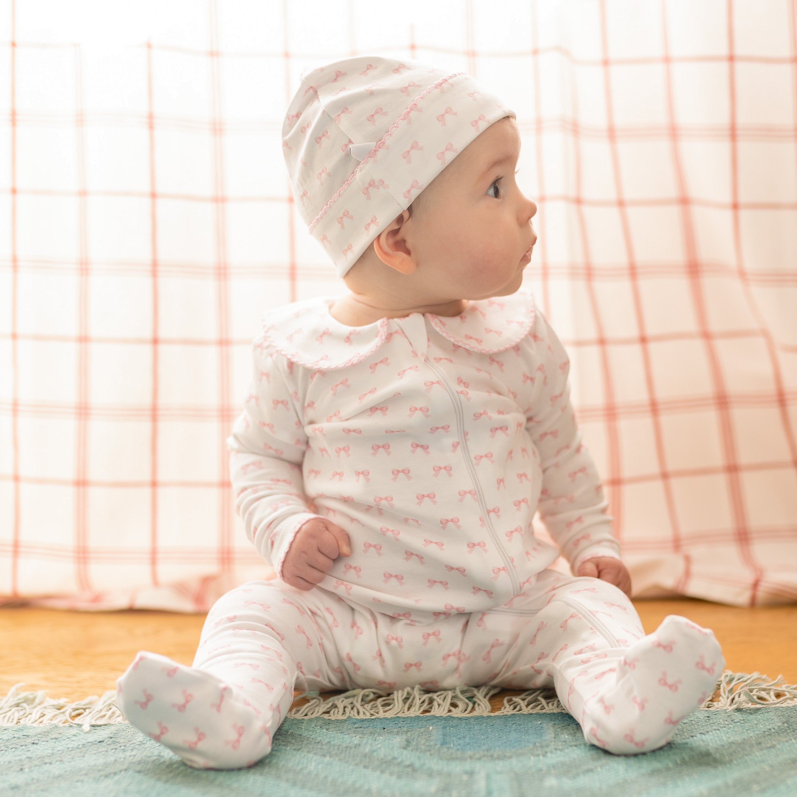 Scallop Trim Hat - Pink Bows