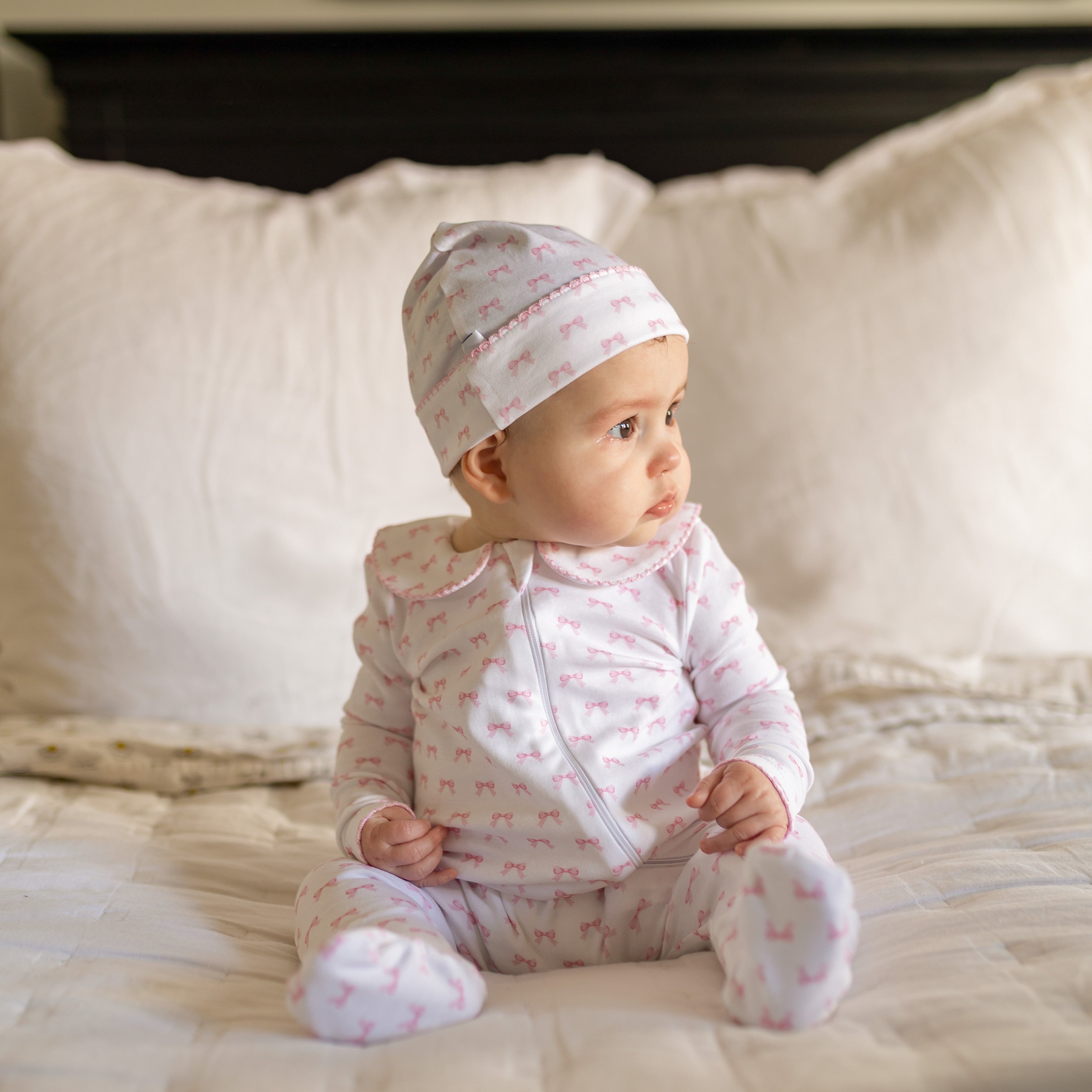 Scallop Trim Hat - Pink Bows