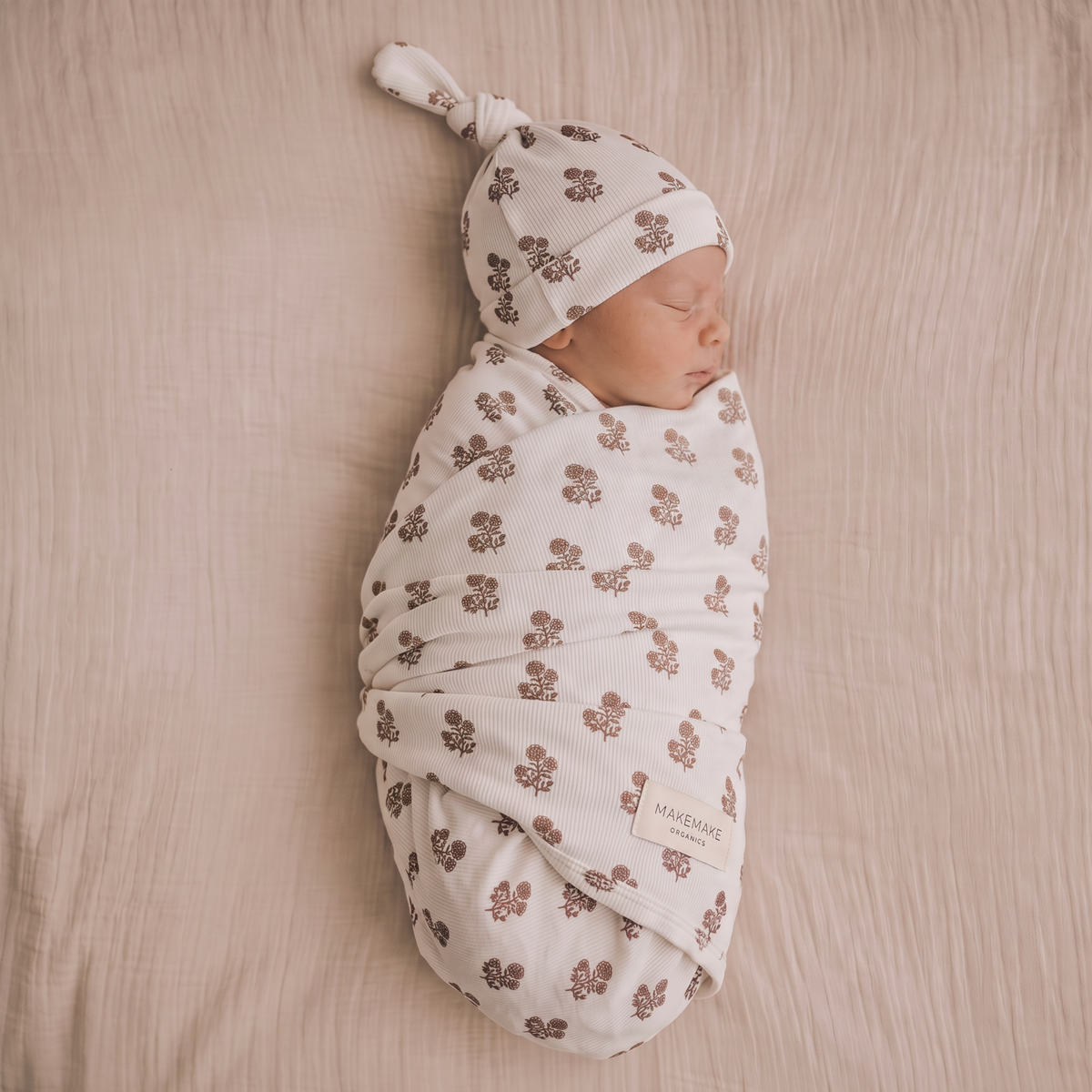 Organic Swaddle Blanket & Hat Set - Loom
