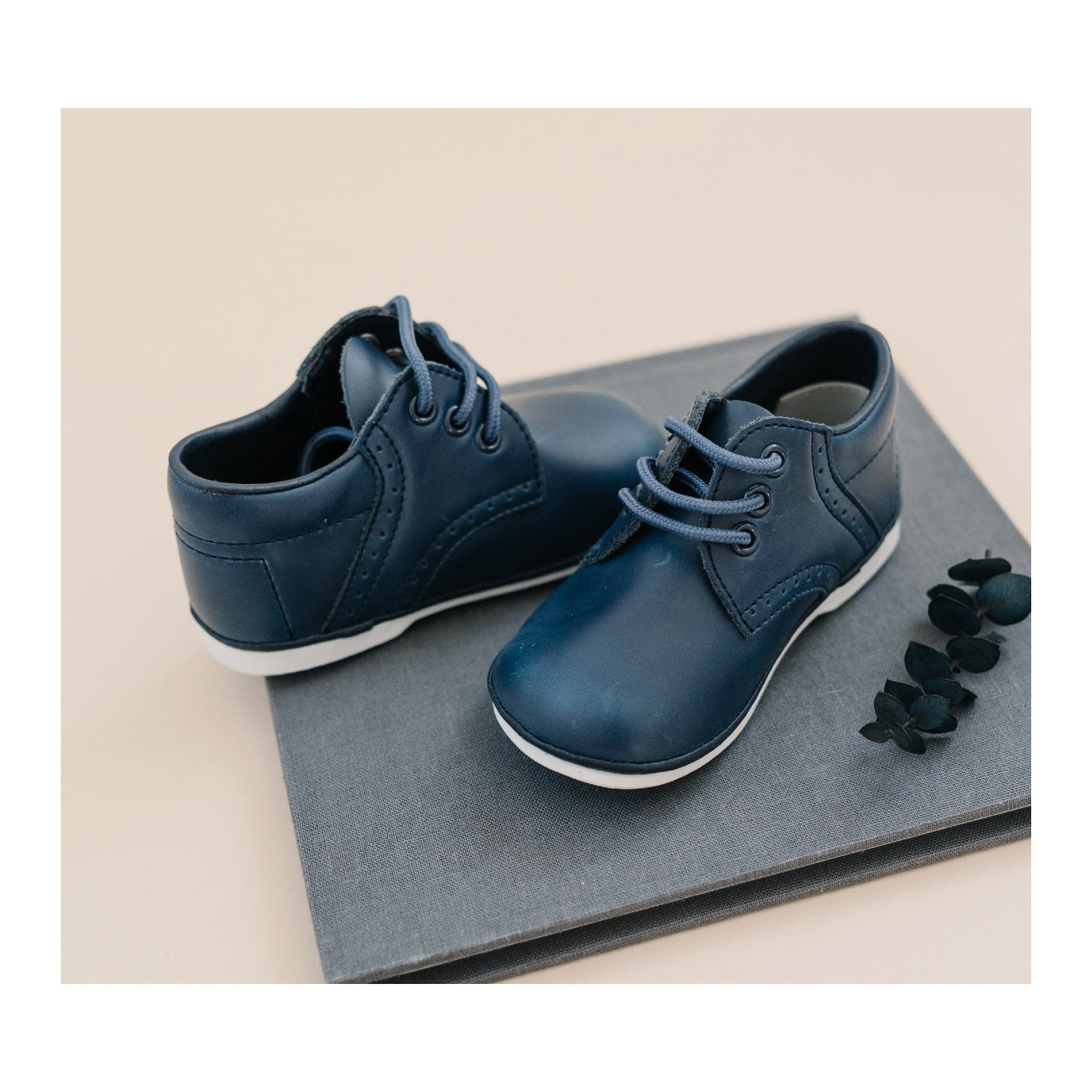 James Waxed Leather Lace Up Shoe (baby)