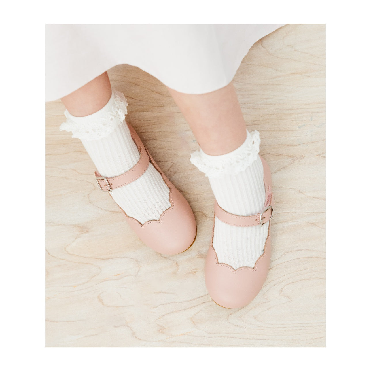 Sonia Scalloped Flat