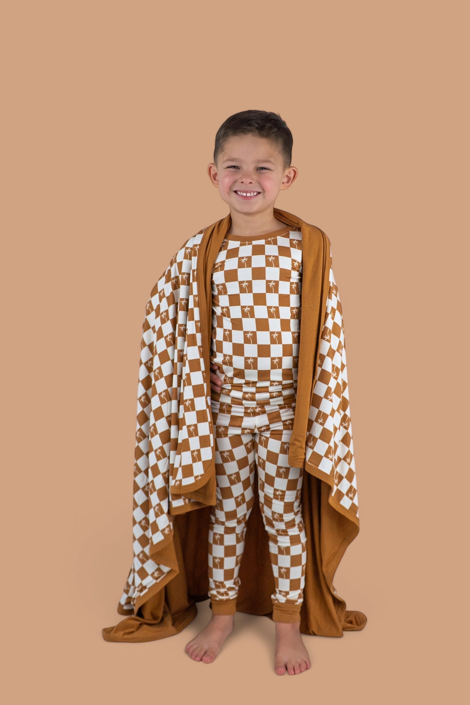 Exclusive Sandy Beach Checkers Dream Set