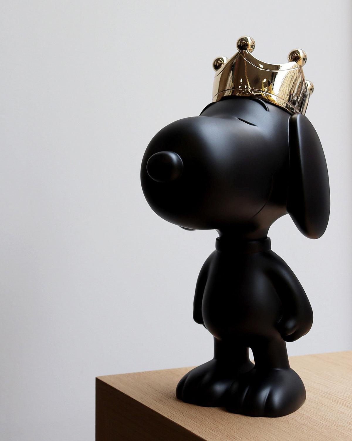 Snoopy Crown Black With Gold Crown 12in