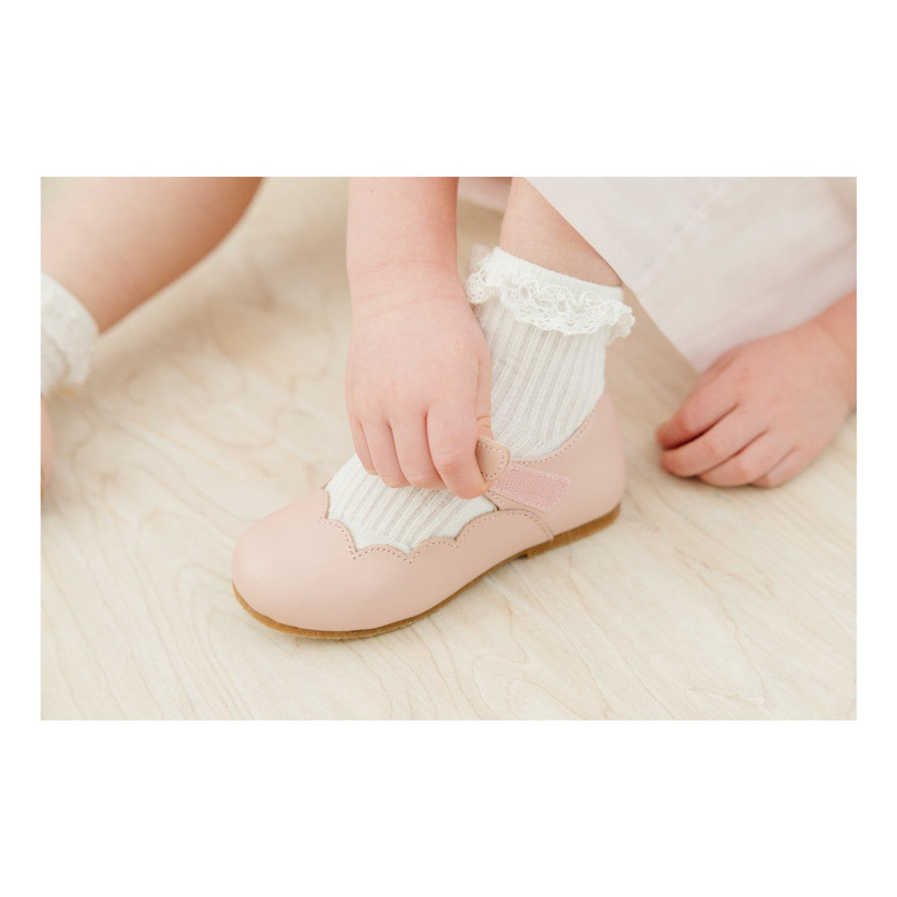 Sonia Scalloped Flat