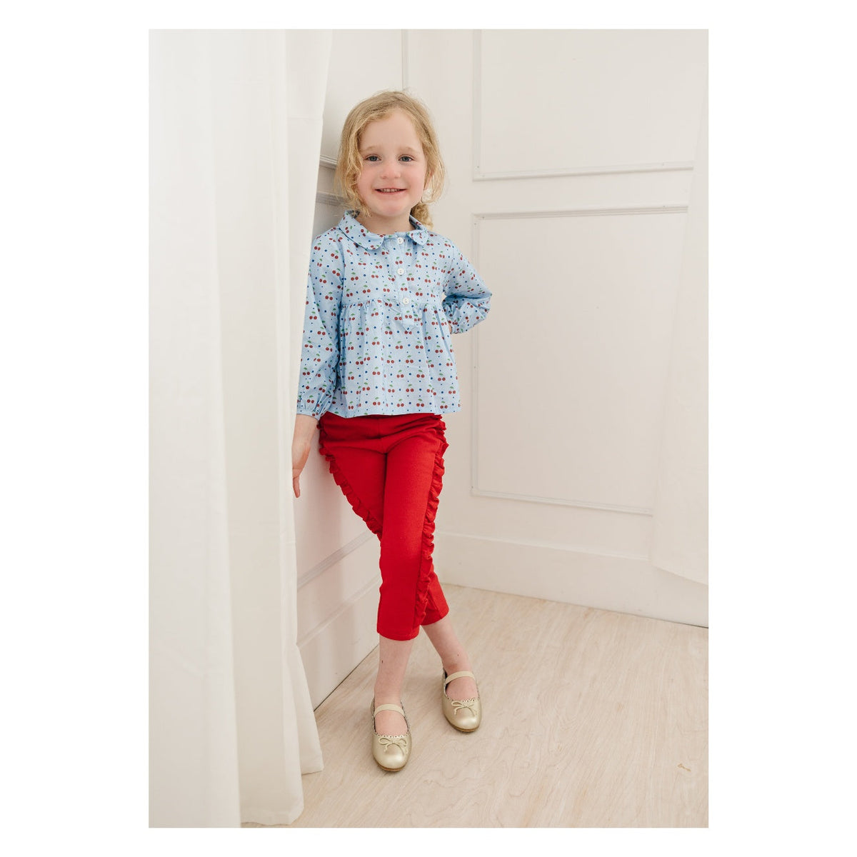 Eliza Scalloped Flat