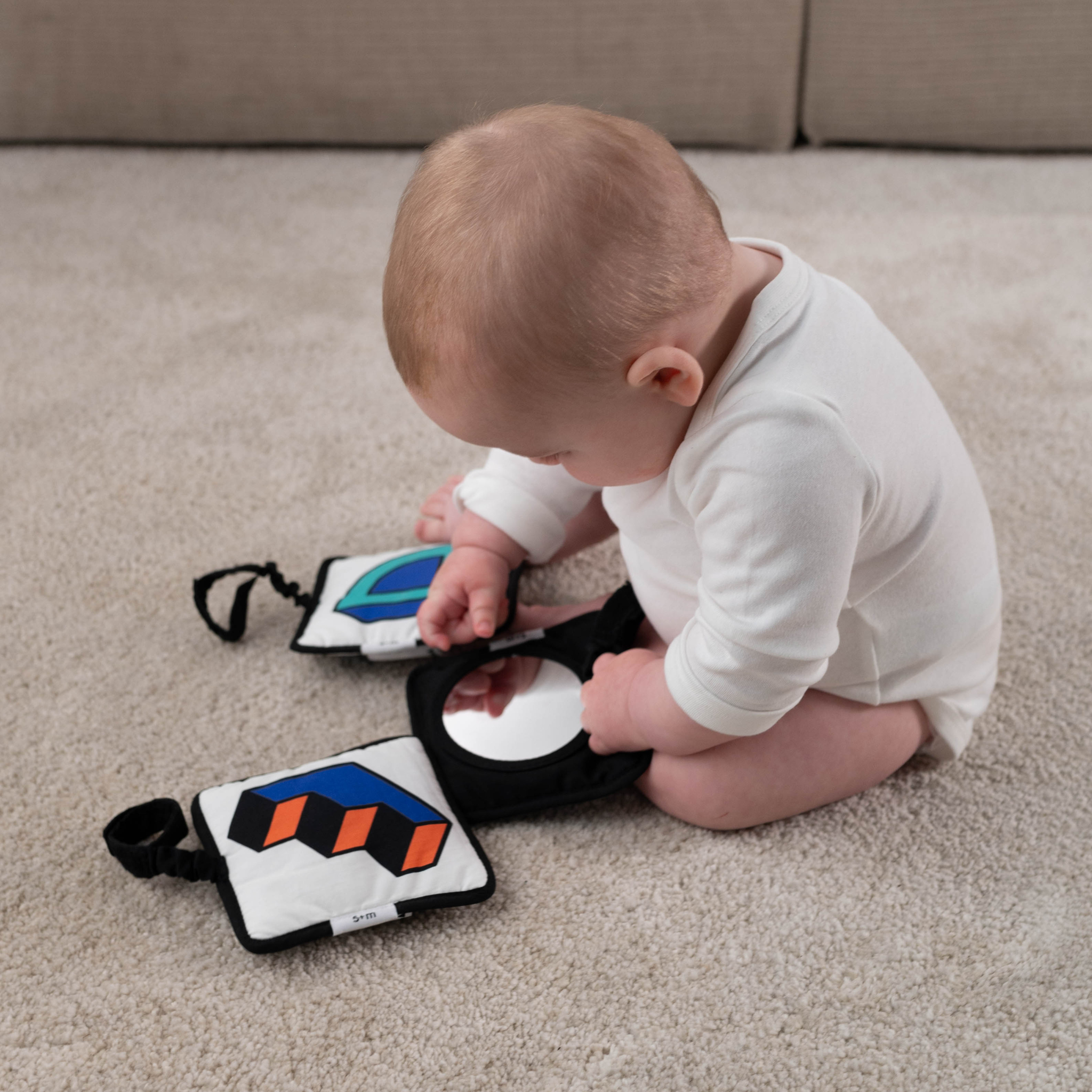 Etta Loves X Walala Studio Sensory Hanging Squares - For Babies' First Year