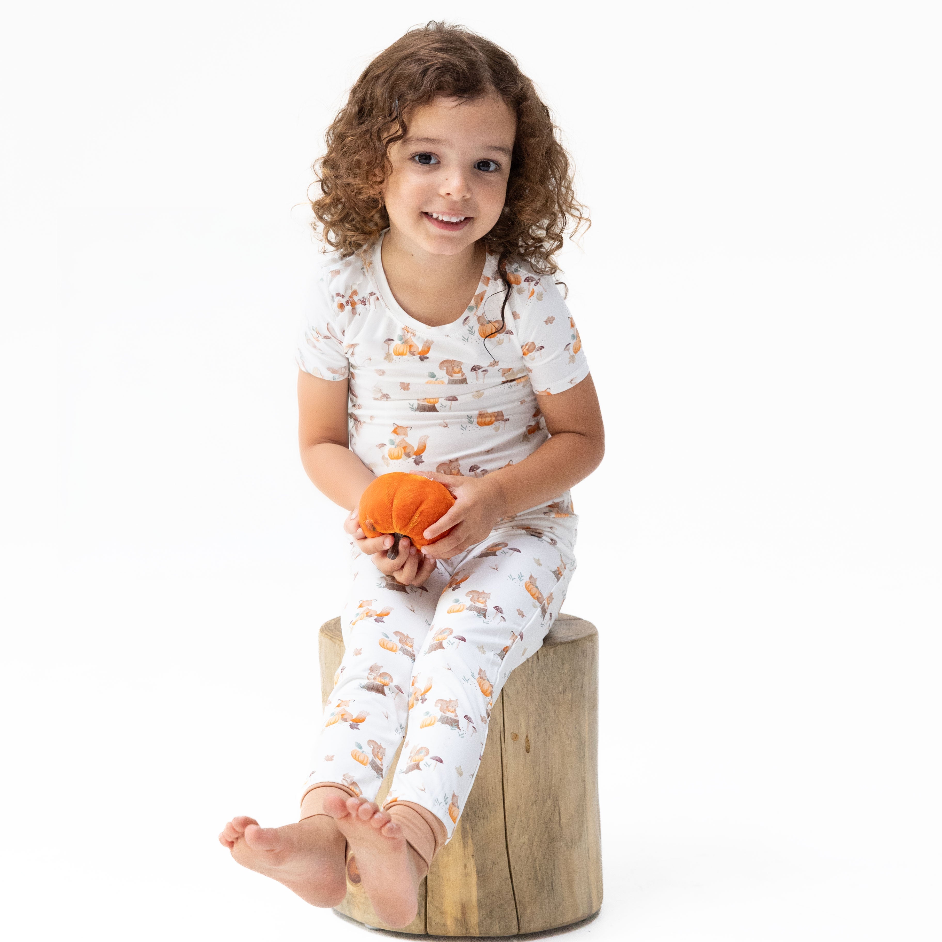 Woodland Animals With Pumpkins - Short Sleeve Loungewear Set