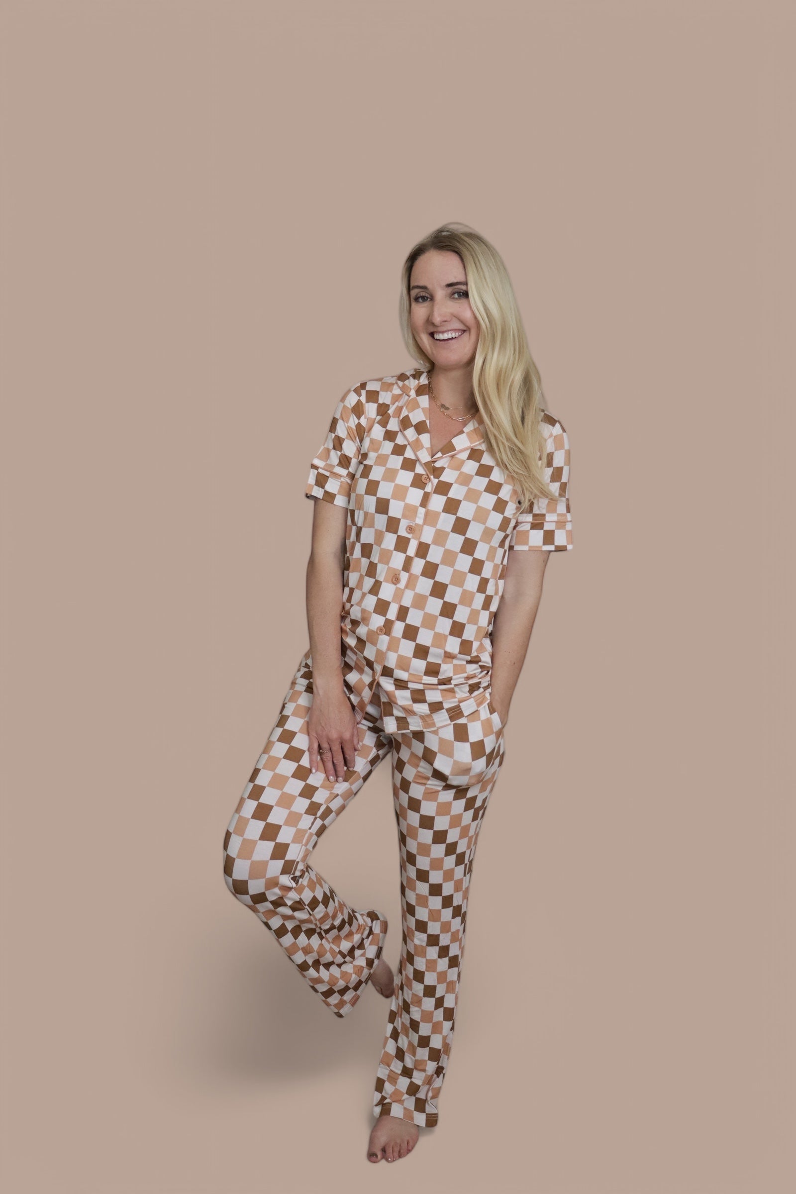 Chestnut Checkers Women’s Relaxed Dream Set