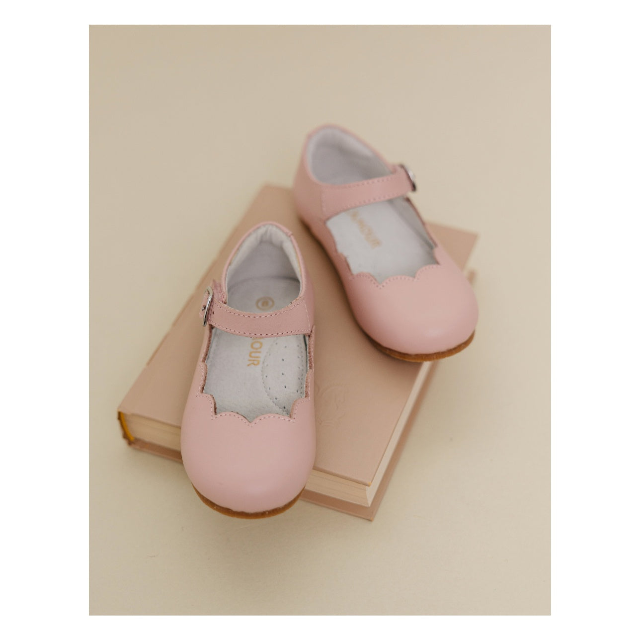 Sonia Scalloped Flat
