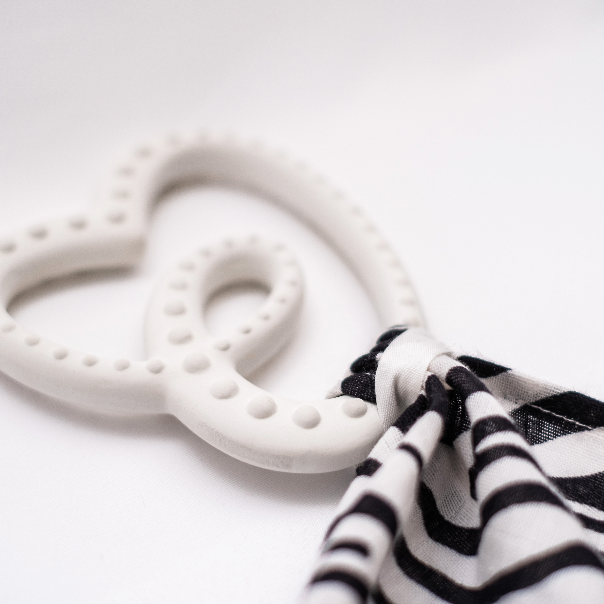 Sensory Teether With Mini Muslin - White/zebra