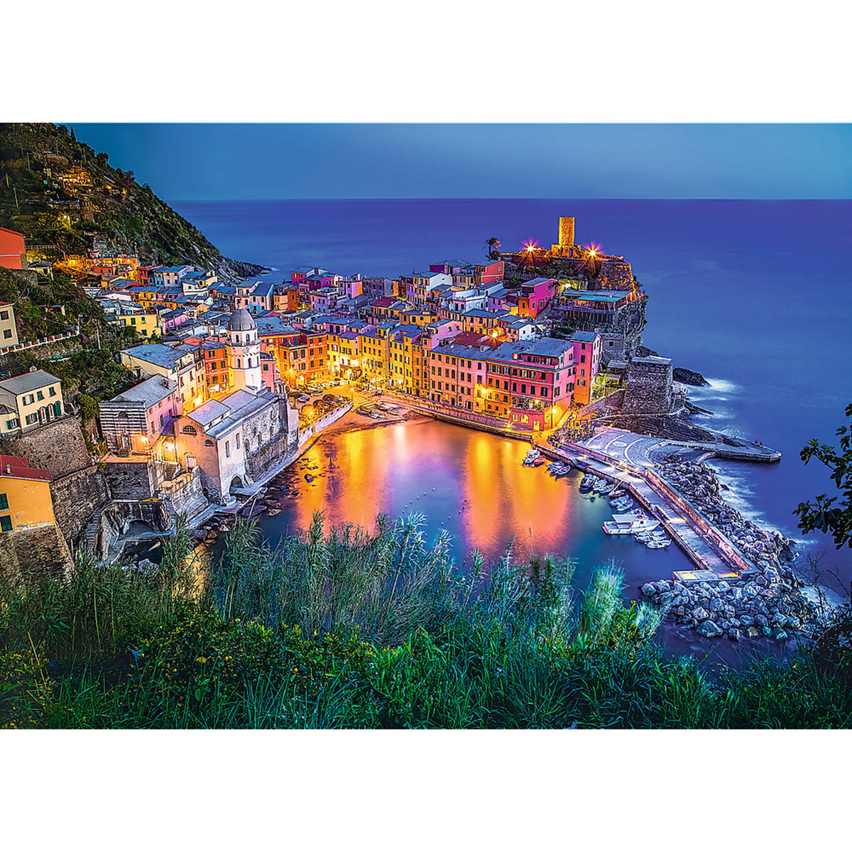 Red Vernazza At Dusk 2000 Piece Puzzle