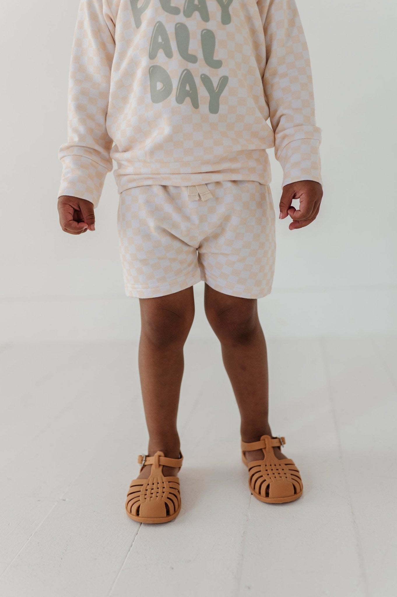 Boys Harem Shorts In Checkered In Rutabaga