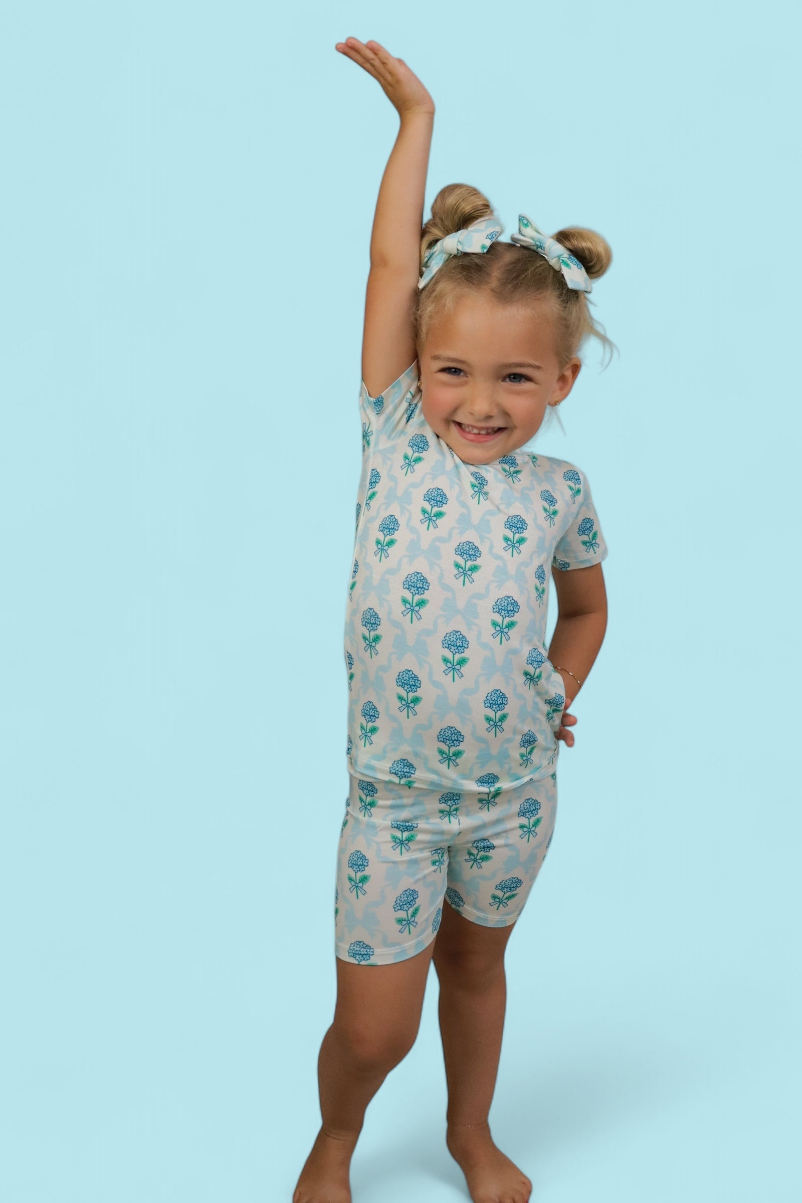 Blue Ribbon Blooms Dream Short Set