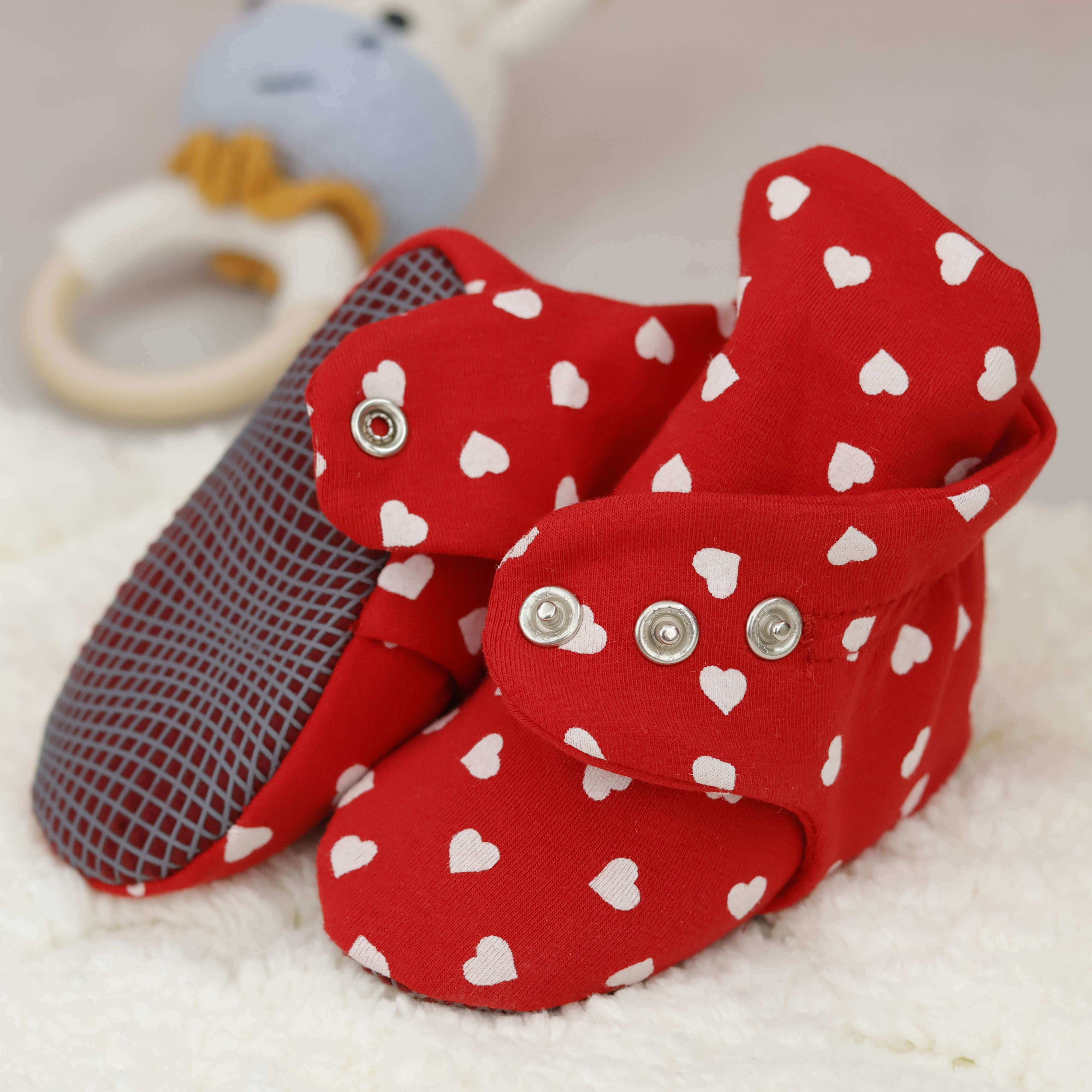 Organic Cotton Baby Booties, Non-slip Sole, Cotton Newborn Booties Home Nursery Shoes, Hearts Red
