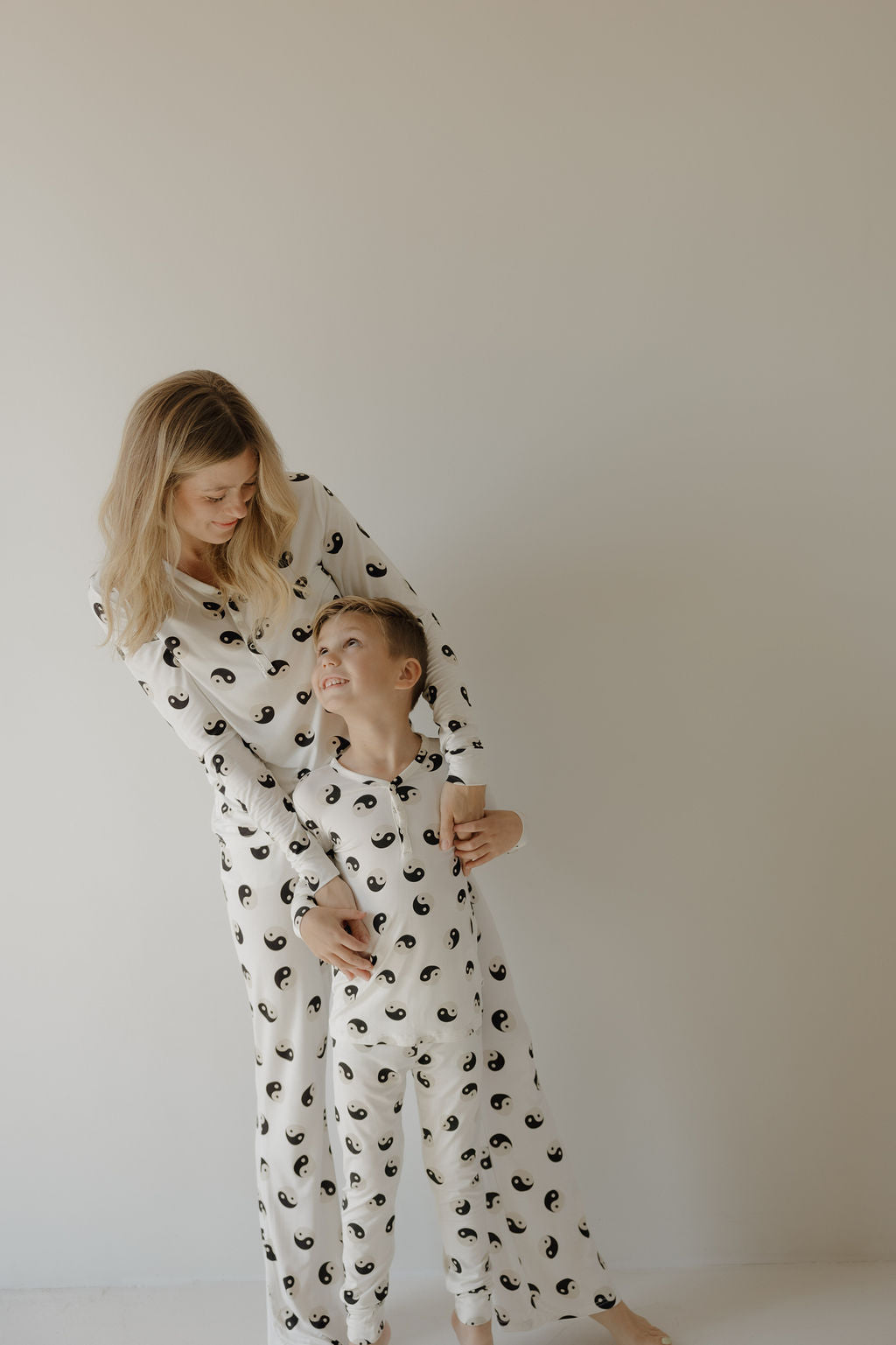 Women's Bamboo Pajama | Black & White Yin Yang