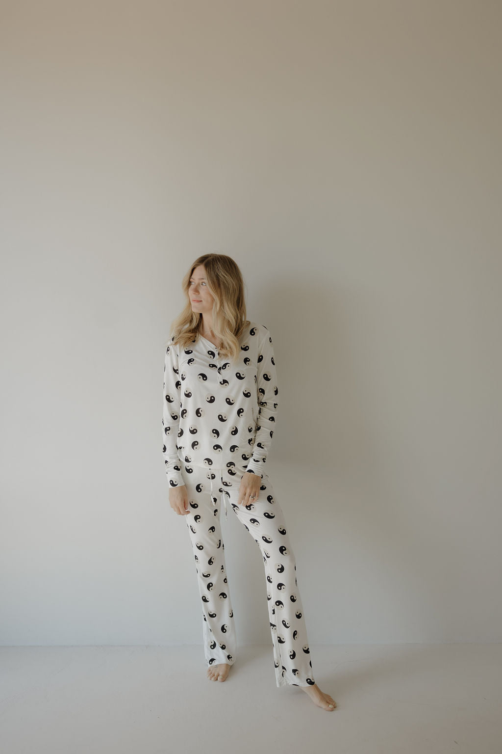 Women's Bamboo Pajama | Black & White Yin Yang