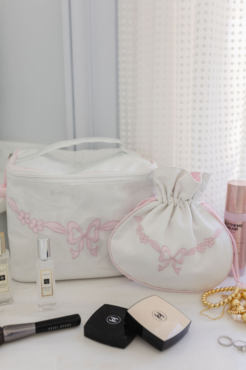Floral Bow Train Case