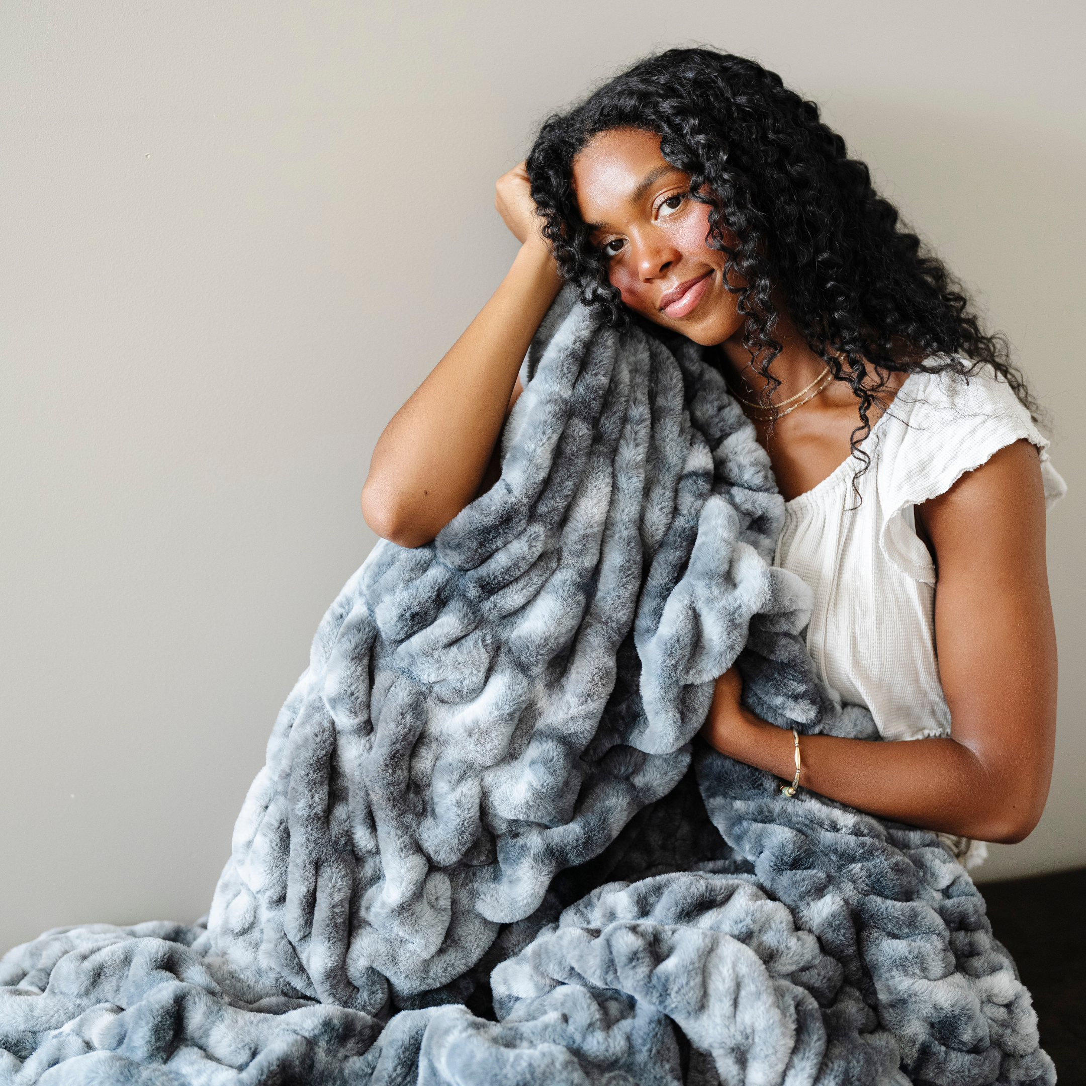 Double Ruched Faux Fur Throw Blankets
